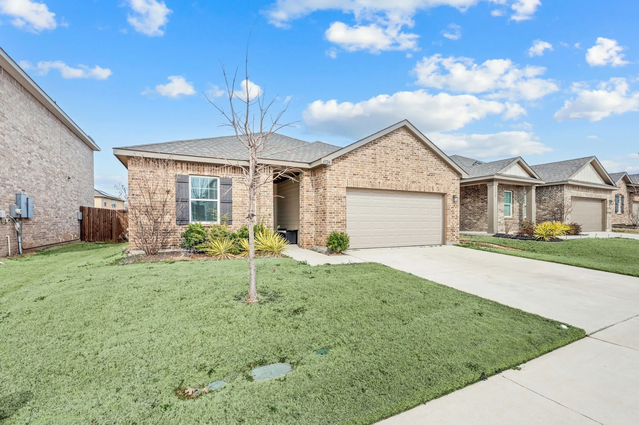 Single Family Residence For Sale in Tarrant County , 4724 Swan Neck Drive, Fort Worth, Texas 76179, 4 Bedroom, 2 Bathroom, 2 Garage spaces, 1,887 Sqft, built in 2022, mls#21401764, Real Estate Agent in Fort Worth, Homes For Sale in Tarrant county, Homes For Sale in Fort Worth, Realtor in Fort Worth Texas, Real Estate Brokerage Independent Realty Texas, Luminita Cordes Realtor