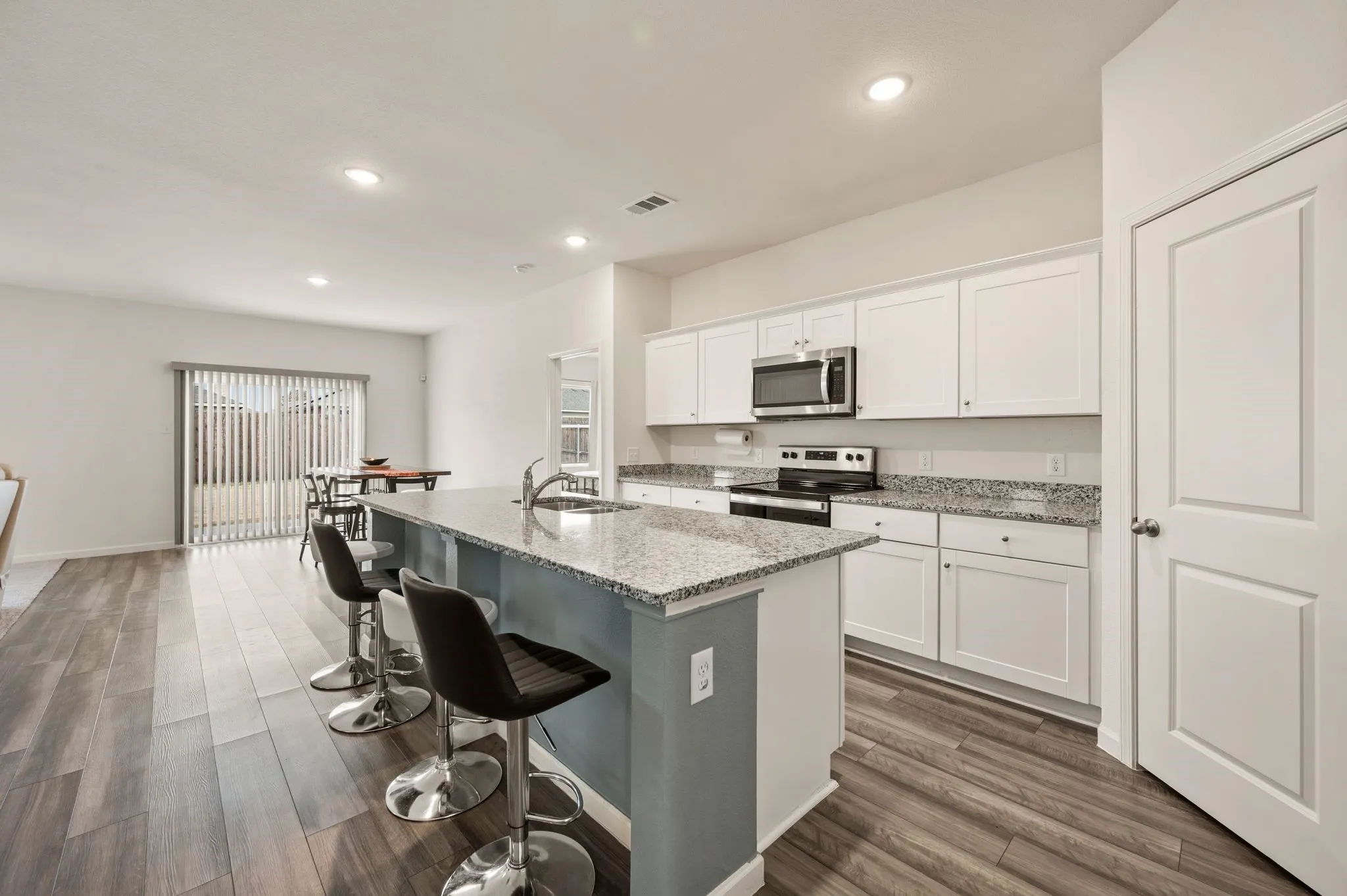 Single Family Residence For Sale in Tarrant County , 4724 Swan Neck Drive, Fort Worth, Texas 76179, 4 Bedroom, 2 Bathroom, 2 Garage spaces, 1,887 Sqft, built in 2022, mls#21401764, Real Estate Agent in Fort Worth, Homes For Sale in Tarrant county, Homes For Sale in Fort Worth, Realtor in Fort Worth Texas, Real Estate Brokerage Independent Realty Texas, Luminita Cordes Realtor