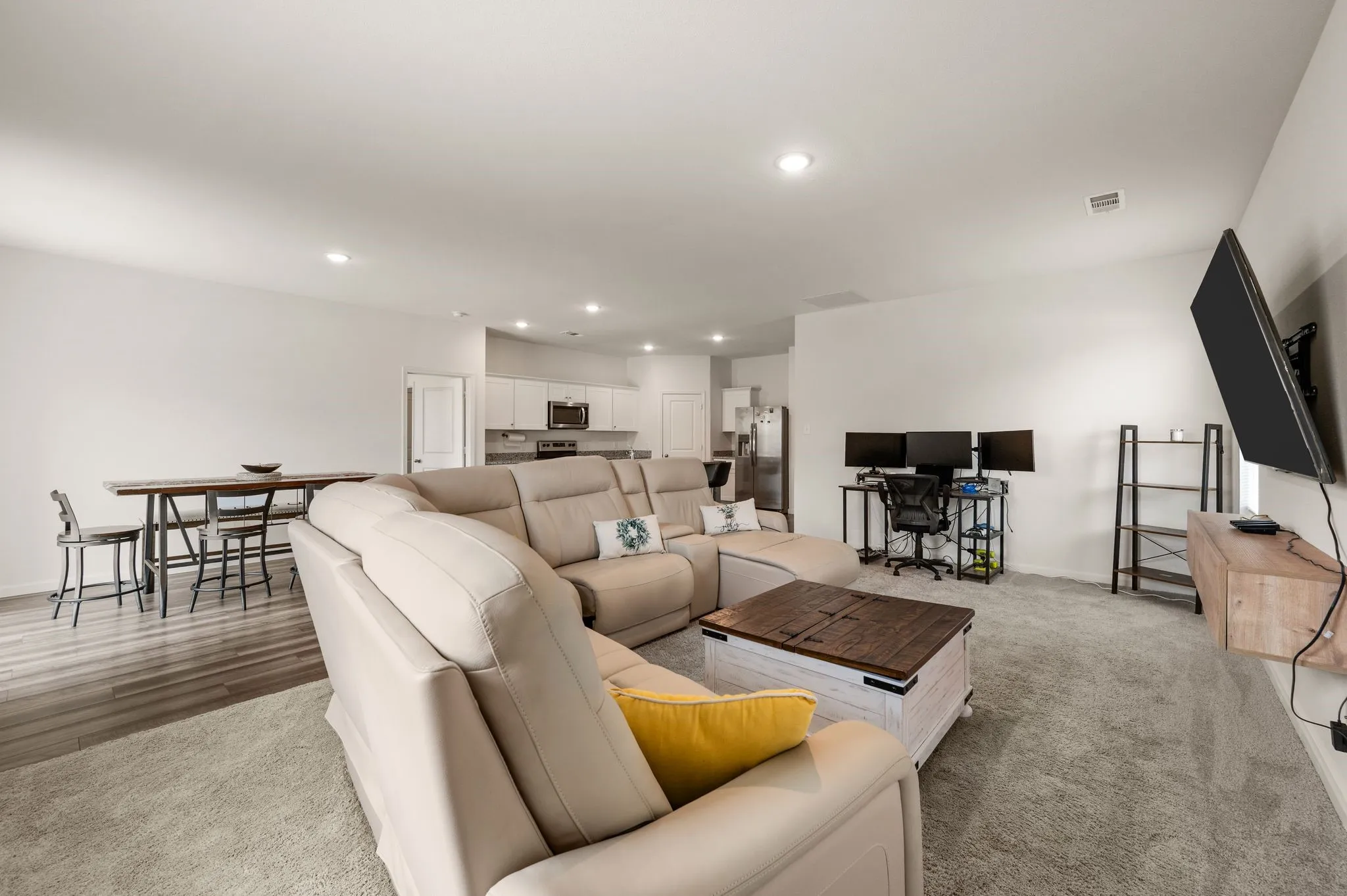 Single Family Residence For Sale in Tarrant County , 4724 Swan Neck Drive, Fort Worth, Texas 76179, 4 Bedroom, 2 Bathroom, 2 Garage spaces, 1,887 Sqft, built in 2022, mls#21401764, Real Estate Agent in Fort Worth, Homes For Sale in Tarrant county, Homes For Sale in Fort Worth, Realtor in Fort Worth Texas, Real Estate Brokerage Independent Realty Texas, Luminita Cordes Realtor