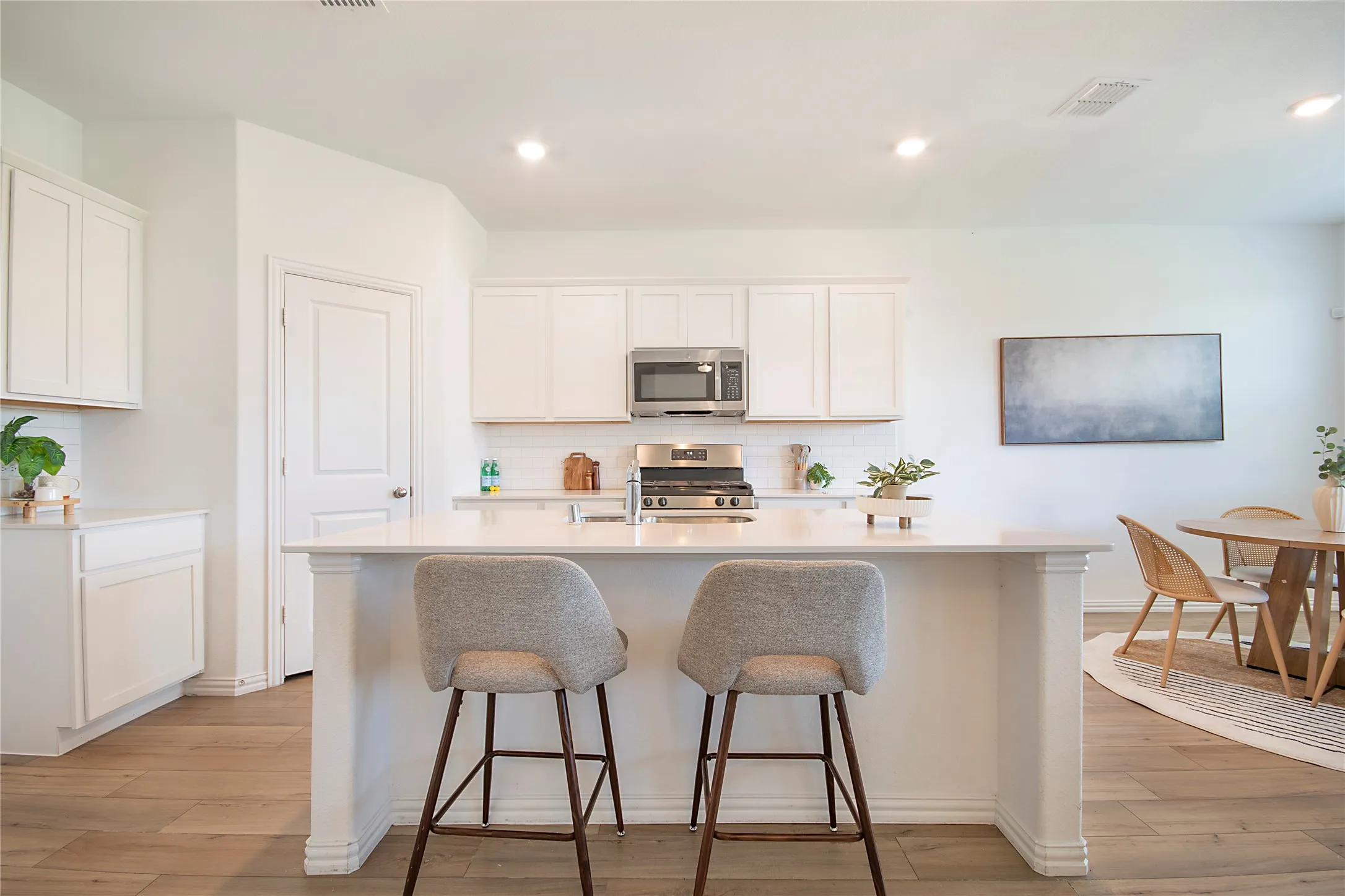 Single Family Residence For Rent in Collin County , 8012 Lindheimer Lane, Mc Kinney, Texas 75071, 4 Bedroom, 2 Bathroom, 2 Garage spaces, 1,835 Sqft, built in 2022, mls#21401730, Real Estate Agent in Mc Kinney, Homes For Rent in Collin county, Homes For Rent in Mc Kinney, Realtor in Mc Kinney Texas, Real Estate Brokerage Independent Realty Texas, Luminita Cordes Realtor