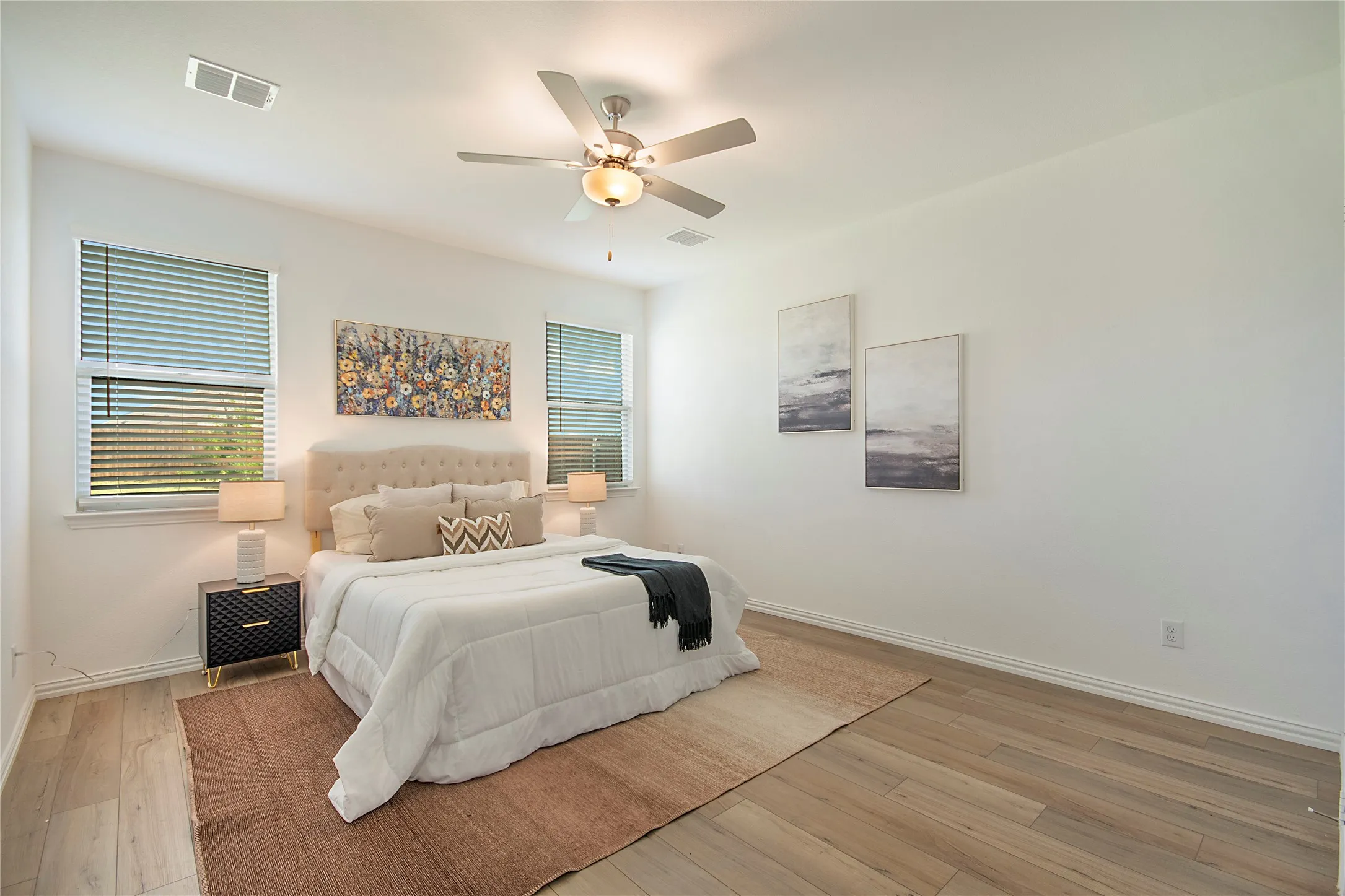 Single Family Residence For Rent in Collin County , 8012 Lindheimer Lane, Mc Kinney, Texas 75071, 4 Bedroom, 2 Bathroom, 2 Garage spaces, 1,835 Sqft, built in 2022, mls#21401730, Real Estate Agent in Mc Kinney, Homes For Rent in Collin county, Homes For Rent in Mc Kinney, Realtor in Mc Kinney Texas, Real Estate Brokerage Independent Realty Texas, Luminita Cordes Realtor