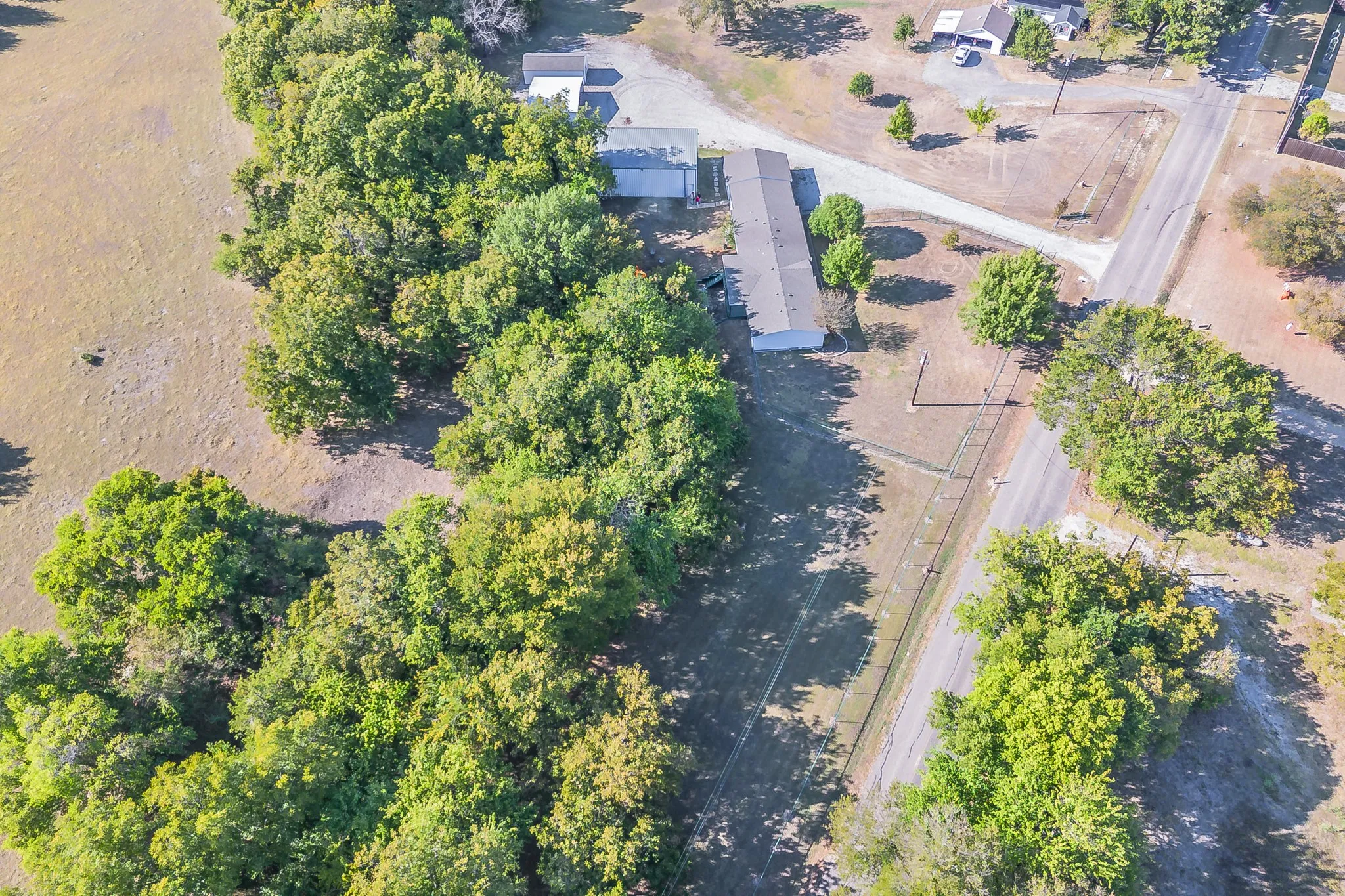 Manufactured Home For Sale in Collin County , 3962 County Road 324, Mc Kinney, Texas 75069, 4 Bedroom, 3 Bathroom, 5 Garage spaces, 2,128 Sqft, built in 2000, mls#21399651, Real Estate Agent in Mc Kinney, Homes For Sale in Collin county, Homes For Sale in Mc Kinney, Realtor in Mc Kinney Texas, Real Estate Brokerage Independent Realty Texas, Luminita Cordes Realtor