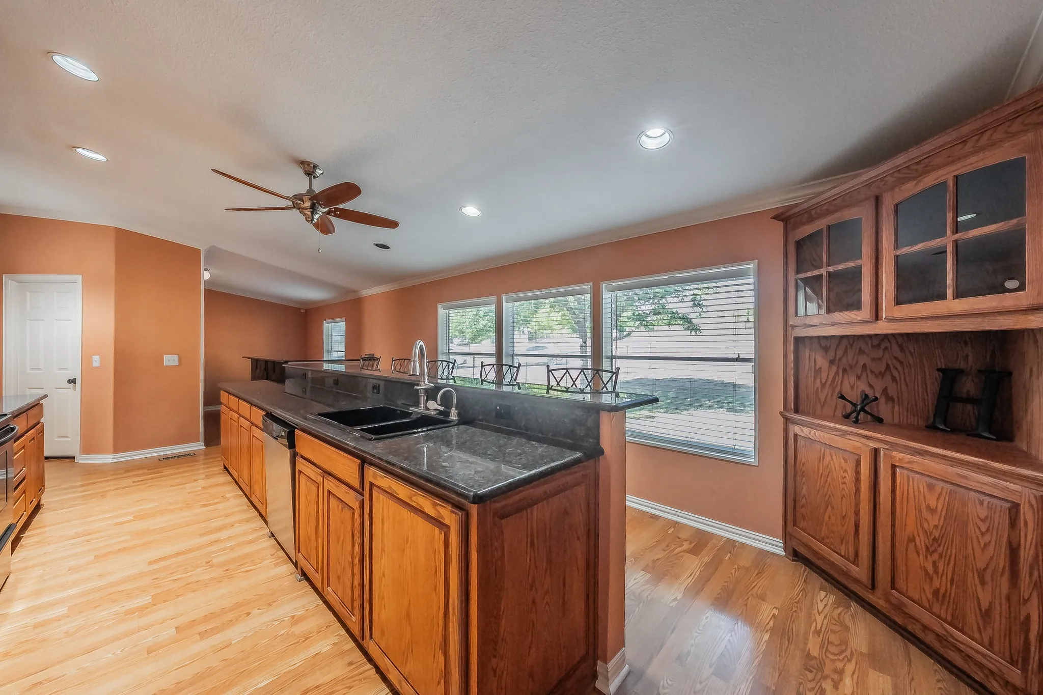 Manufactured Home For Sale in Collin County , 3962 County Road 324, Mc Kinney, Texas 75069, 4 Bedroom, 3 Bathroom, 5 Garage spaces, 2,128 Sqft, built in 2000, mls#21399651, Real Estate Agent in Mc Kinney, Homes For Sale in Collin county, Homes For Sale in Mc Kinney, Realtor in Mc Kinney Texas, Real Estate Brokerage Independent Realty Texas, Luminita Cordes Realtor