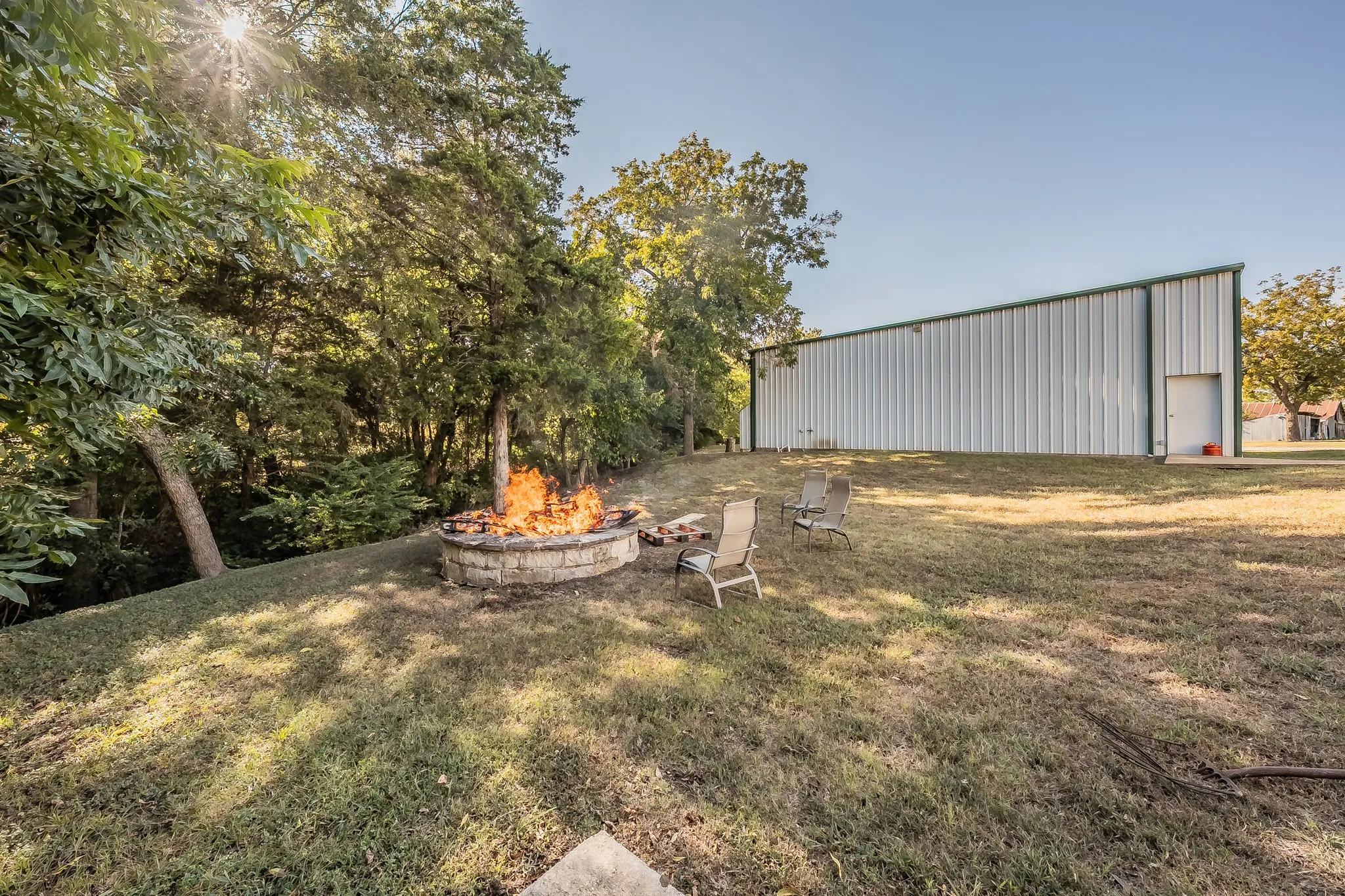 Manufactured Home For Sale in Collin County , 3962 County Road 324, Mc Kinney, Texas 75069, 4 Bedroom, 3 Bathroom, 5 Garage spaces, 2,128 Sqft, built in 2000, mls#21399651, Real Estate Agent in Mc Kinney, Homes For Sale in Collin county, Homes For Sale in Mc Kinney, Realtor in Mc Kinney Texas, Real Estate Brokerage Independent Realty Texas, Luminita Cordes Realtor