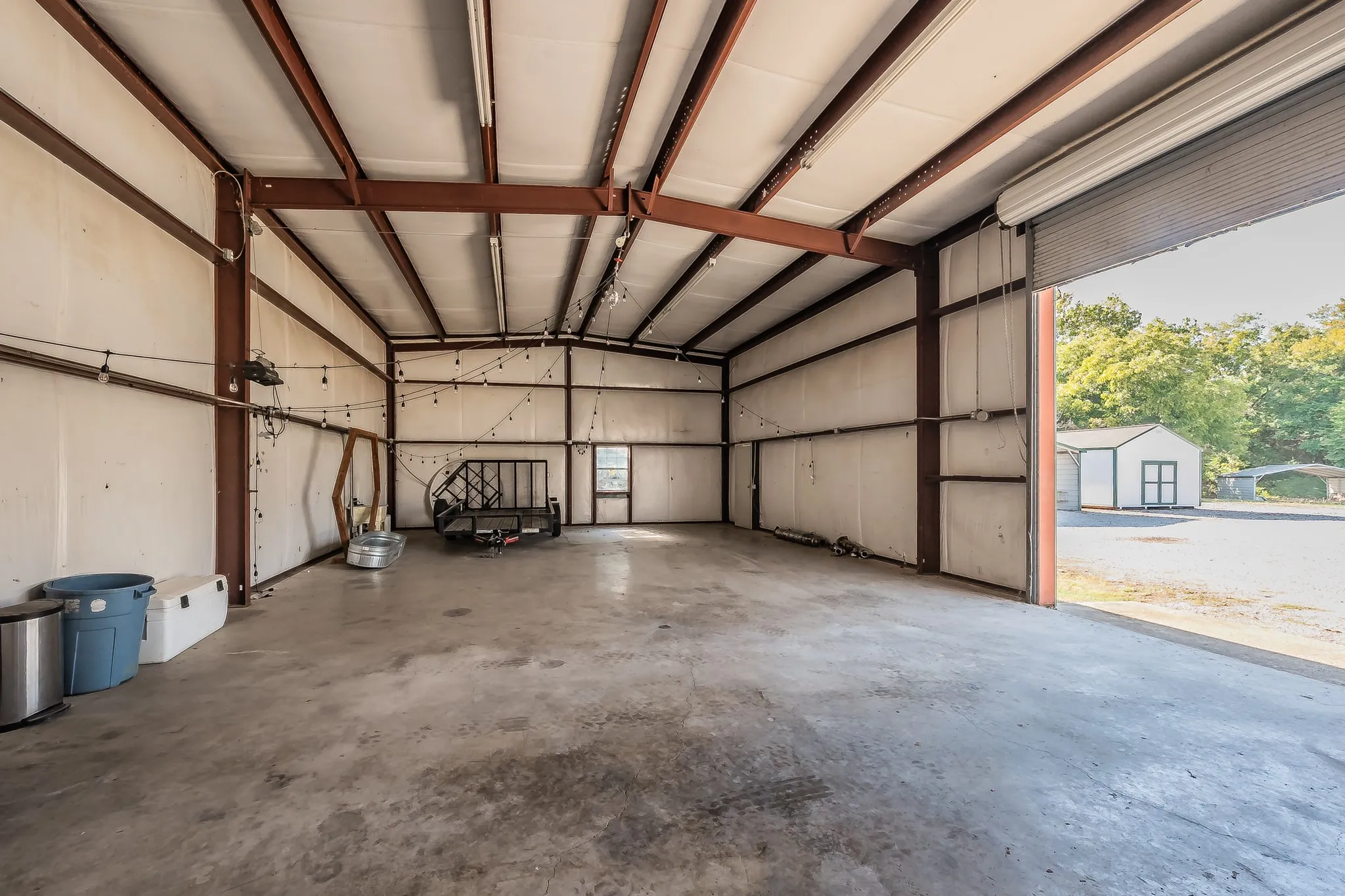 Manufactured Home For Sale in Collin County , 3962 County Road 324, Mc Kinney, Texas 75069, 4 Bedroom, 3 Bathroom, 5 Garage spaces, 2,128 Sqft, built in 2000, mls#21399651, Real Estate Agent in Mc Kinney, Homes For Sale in Collin county, Homes For Sale in Mc Kinney, Realtor in Mc Kinney Texas, Real Estate Brokerage Independent Realty Texas, Luminita Cordes Realtor