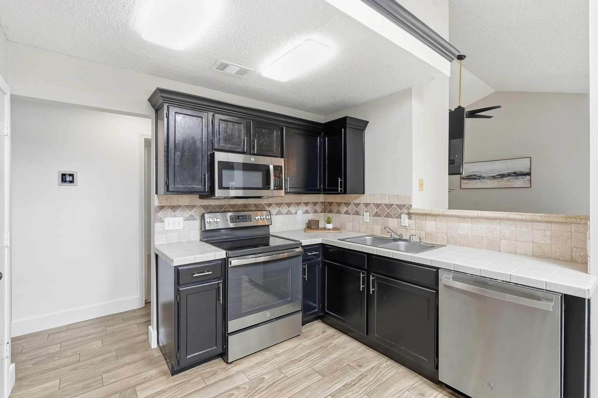 Single Family Residence For Sale in Denton County , 3229 Timberview Court, Corinth, Texas 76210, 4 Bedroom, 2 Bathroom, 2 Garage spaces, 1,566 Sqft, built in 1986, mls#21399298, Real Estate Agent in Corinth, Homes For Sale in Denton county, Homes For Sale in Corinth, Realtor in Corinth Texas, Real Estate Brokerage Independent Realty Texas, Luminita Cordes Realtor