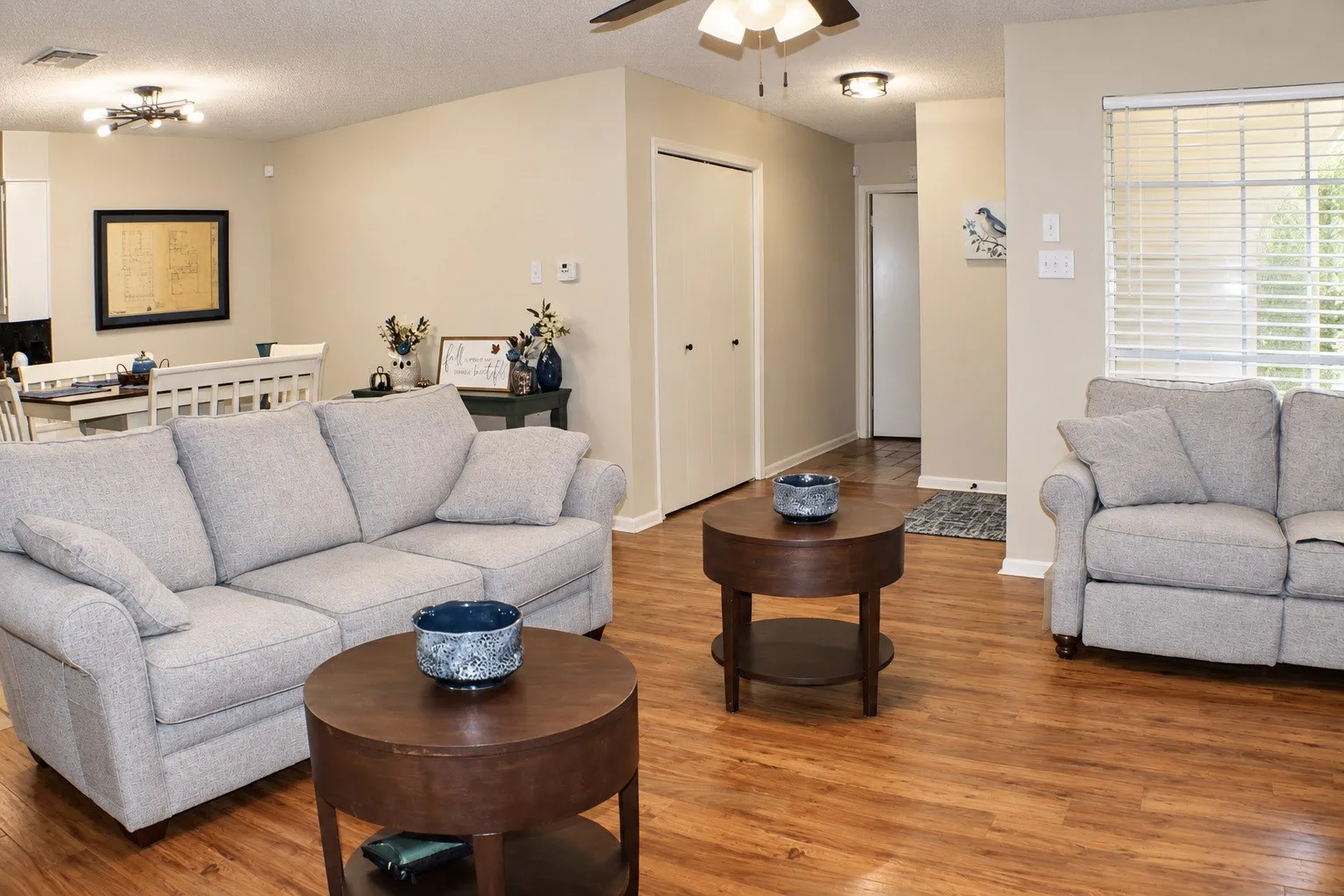 Single Family Residence For Sale in Mc Lennan County , 3229 Brannon Drive, Waco, Texas 76710, 2 Bedroom, 2 Bathroom, 2 Garage spaces, 1,403 Sqft, built in 1977, mls#21401724, Real Estate Agent in Waco, Homes For Sale in Mc Lennan county, Homes For Sale in Waco, Realtor in Waco Texas, Real Estate Brokerage Independent Realty Texas, Luminita Cordes Realtor