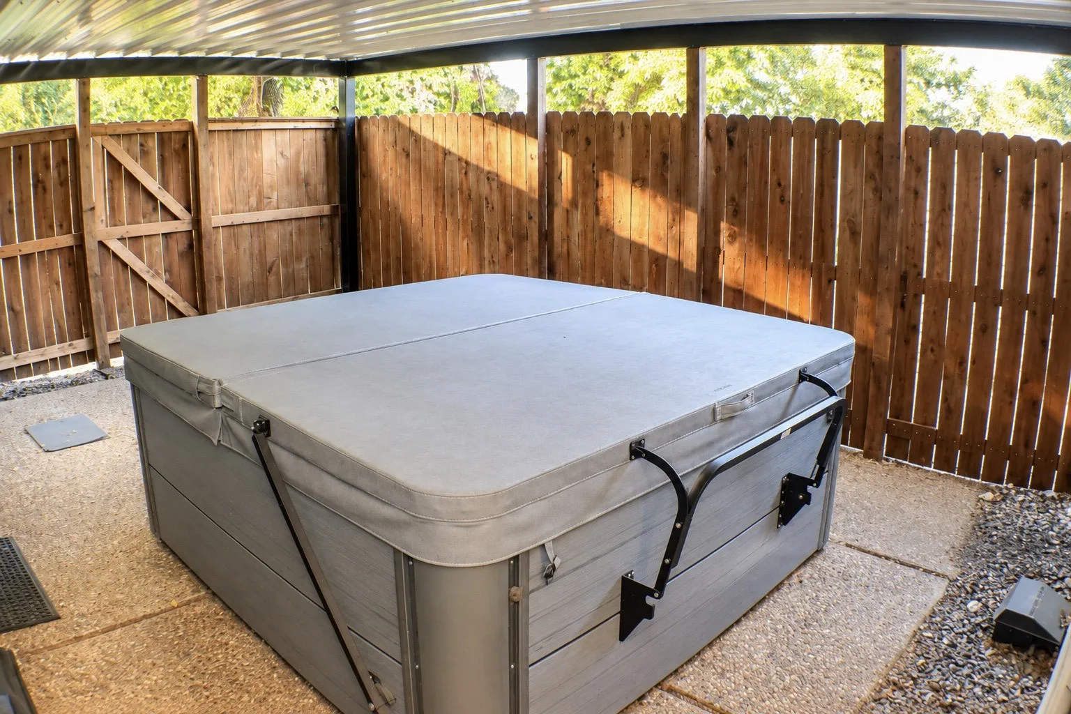 Single Family Residence For Sale in Mc Lennan County , 3229 Brannon Drive, Waco, Texas 76710, 2 Bedroom, 2 Bathroom, 2 Garage spaces, 1,403 Sqft, built in 1977, mls#21401724, Real Estate Agent in Waco, Homes For Sale in Mc Lennan county, Homes For Sale in Waco, Realtor in Waco Texas, Real Estate Brokerage Independent Realty Texas, Luminita Cordes Realtor