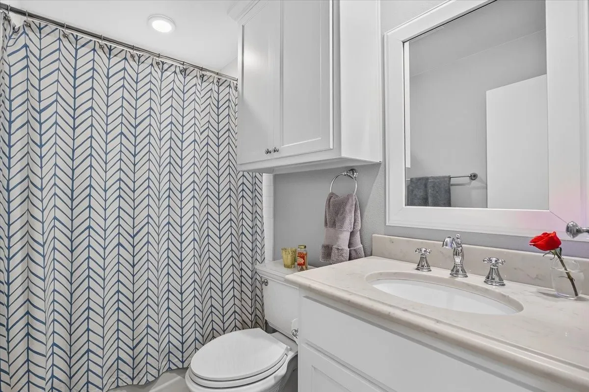 Single Family Residence For Sale in Tarrant County , 604 Lincoln Court, Arlington, Texas 76006, 4 Bedroom, 2 Bathroom, 2 Garage spaces, 2,003 Sqft, built in 1977, mls#21400250, Real Estate Agent in Arlington, Homes For Sale in Tarrant county, Homes For Sale in Arlington, Realtor in Arlington Texas, Real Estate Brokerage Independent Realty Texas, Luminita Cordes Realtor