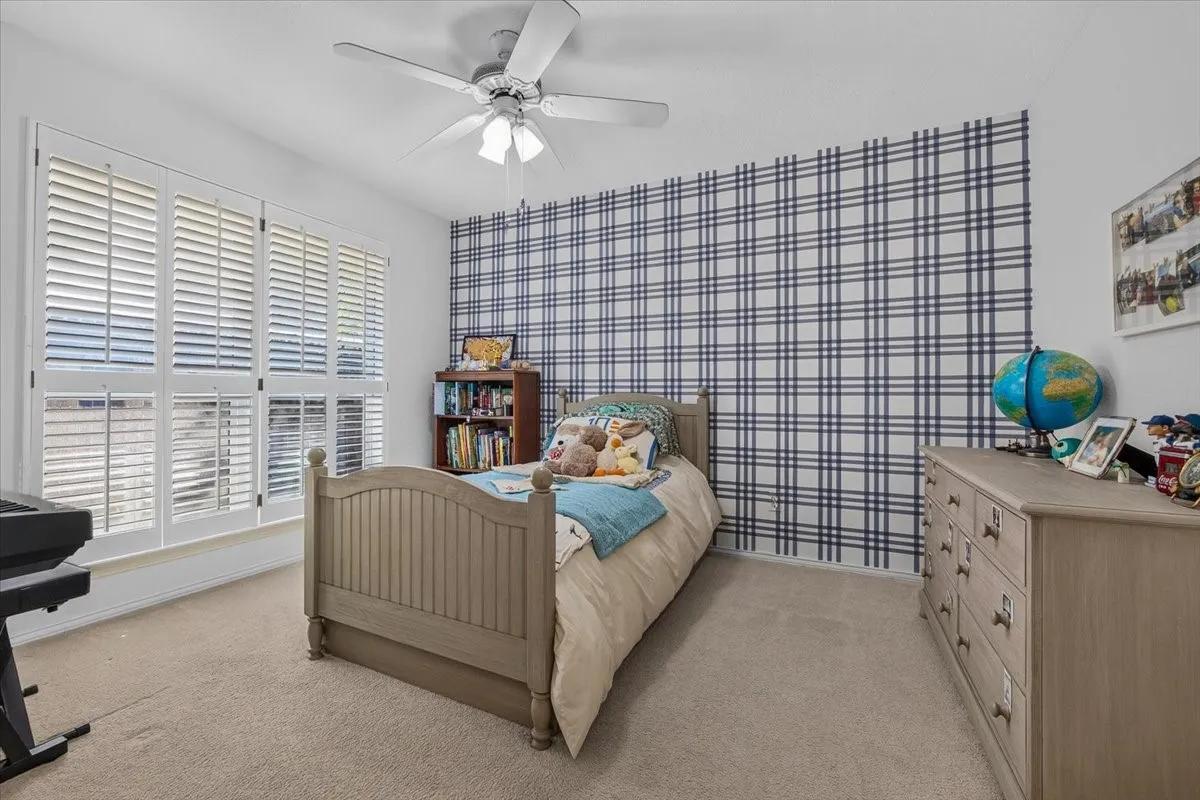 Single Family Residence For Sale in Tarrant County , 604 Lincoln Court, Arlington, Texas 76006, 4 Bedroom, 2 Bathroom, 2 Garage spaces, 2,003 Sqft, built in 1977, mls#21400250, Real Estate Agent in Arlington, Homes For Sale in Tarrant county, Homes For Sale in Arlington, Realtor in Arlington Texas, Real Estate Brokerage Independent Realty Texas, Luminita Cordes Realtor