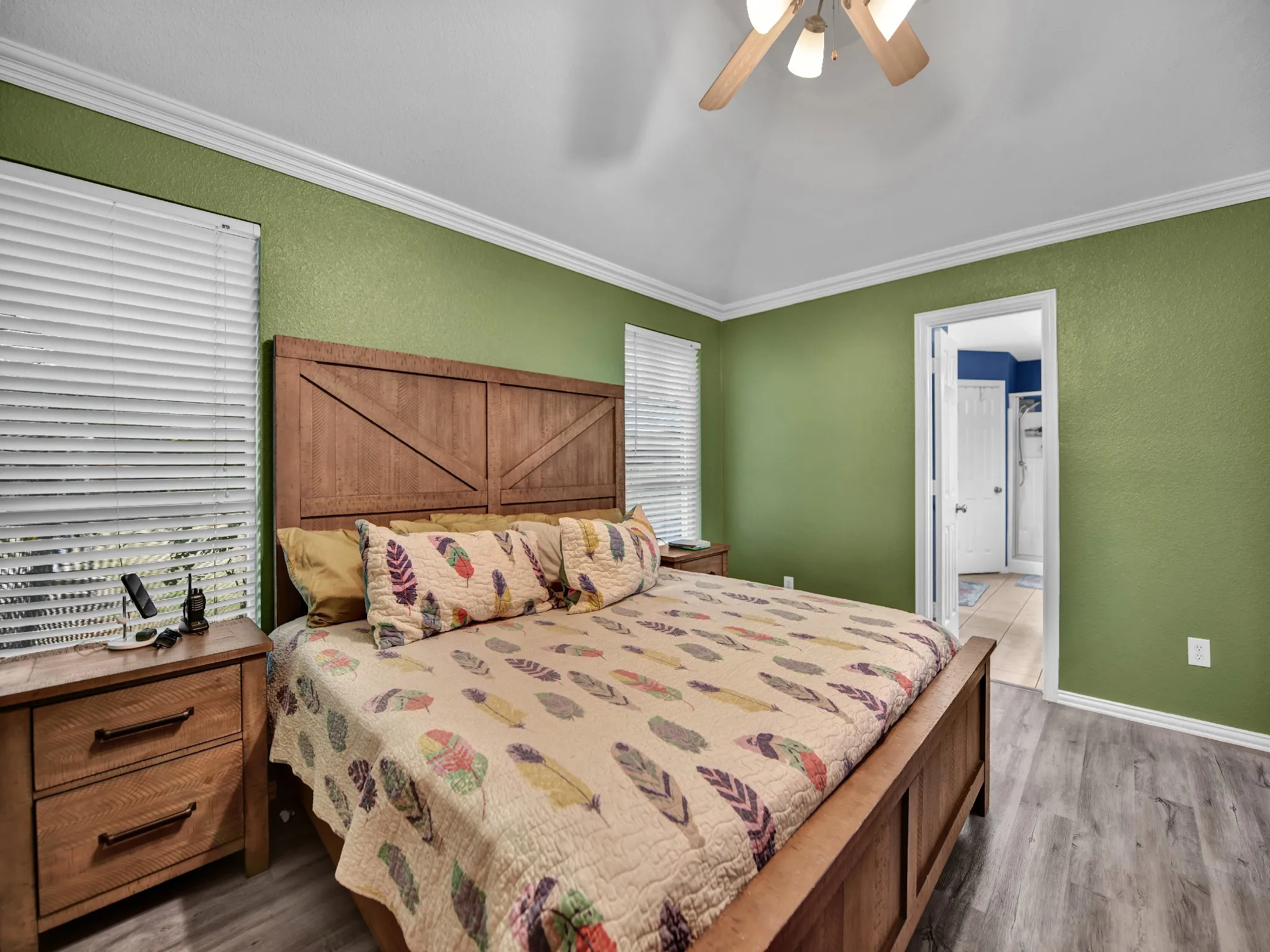 Single Family Residence For Sale in Parker County , 108 Butternut Court, Weatherford, Texas 76088, 3 Bedroom, 2 Bathroom, 2 Garage spaces, 1,634 Sqft, built in 2003, mls#21386619, Real Estate Agent in Weatherford, Homes For Sale in Parker county, Homes For Sale in Weatherford, Realtor in Weatherford Texas, Real Estate Brokerage Independent Realty Texas, Luminita Cordes Realtor