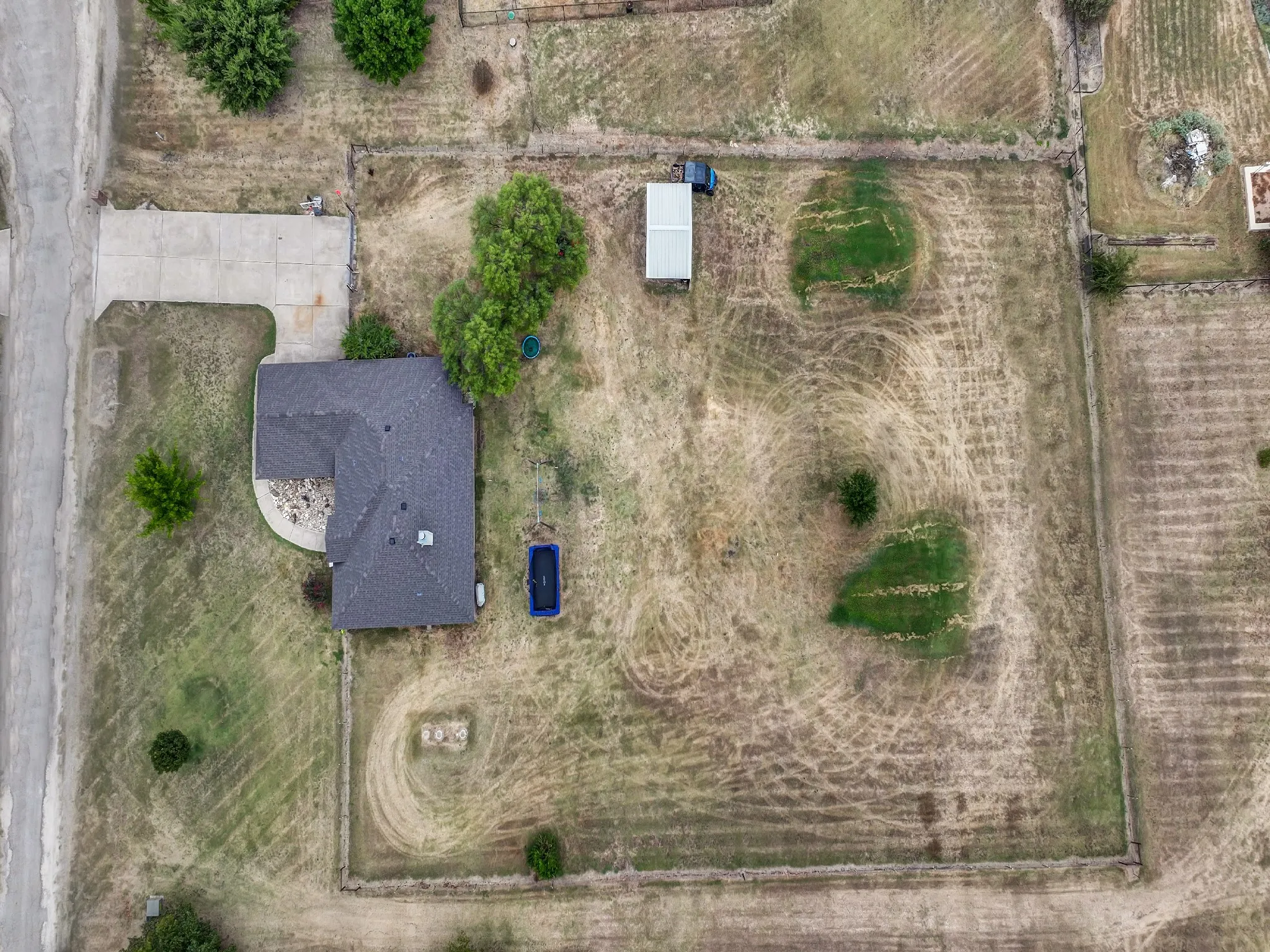 Single Family Residence For Sale in Parker County , 108 Butternut Court, Weatherford, Texas 76088, 3 Bedroom, 2 Bathroom, 2 Garage spaces, 1,634 Sqft, built in 2003, mls#21386619, Real Estate Agent in Weatherford, Homes For Sale in Parker county, Homes For Sale in Weatherford, Realtor in Weatherford Texas, Real Estate Brokerage Independent Realty Texas, Luminita Cordes Realtor
