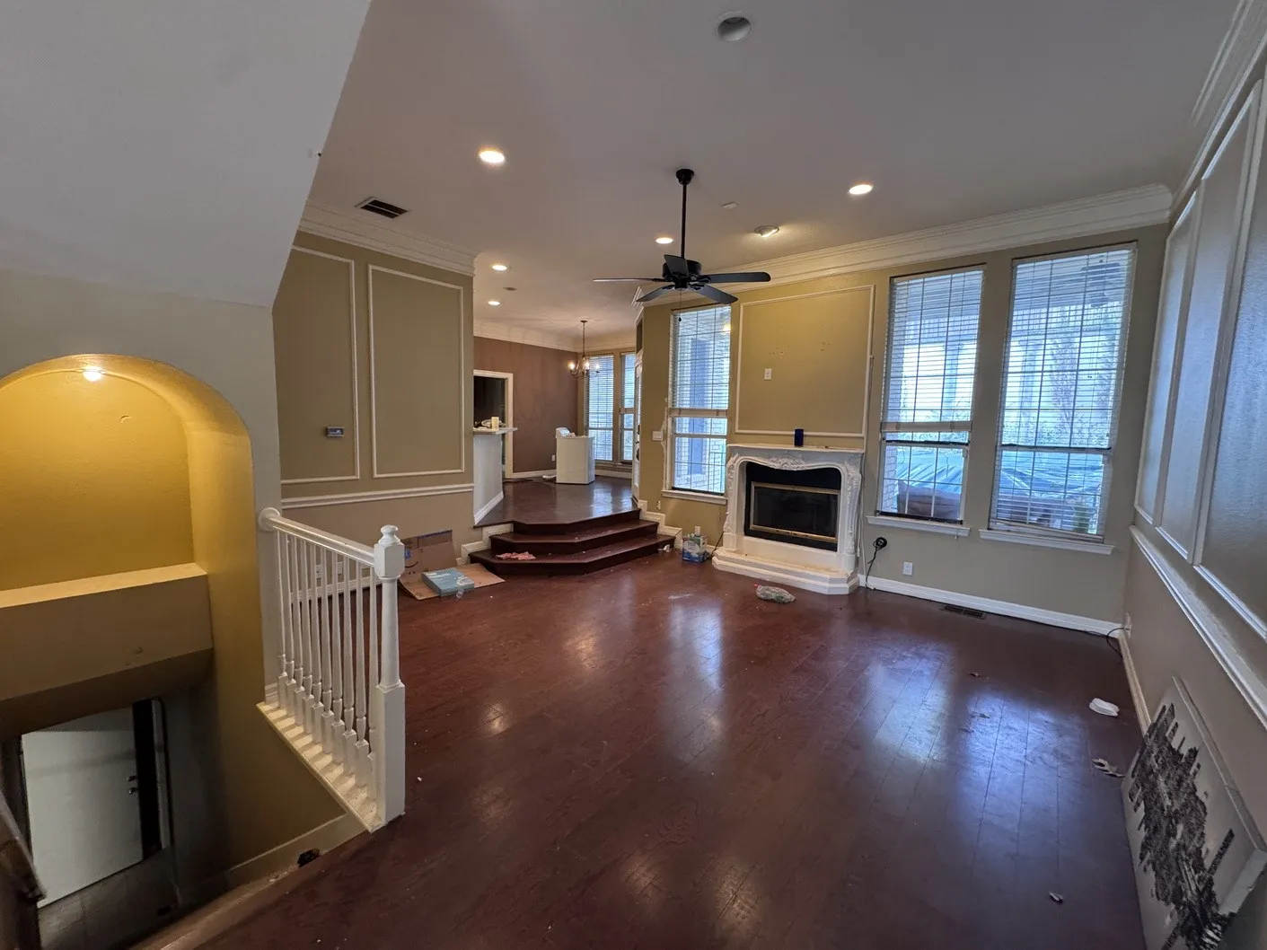 Single Family Residence For Sale in Tarrant County , 2717 Laurel Valley Lane, Arlington, Texas 76006, 6 Bedroom, 6 Bathroom, 2 Garage spaces, 6,495 Sqft, built in 1992, mls#21401080, Real Estate Agent in Arlington, Homes For Sale in Tarrant county, Homes For Sale in Arlington, Realtor in Arlington Texas, Real Estate Brokerage Independent Realty Texas, Luminita Cordes Realtor