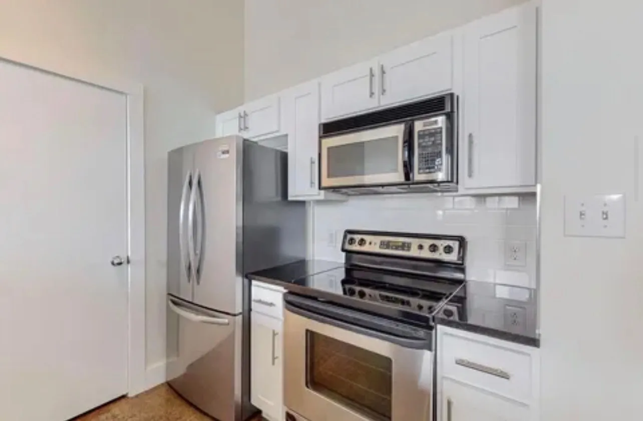 Condominium For Rent in Dallas County , 2502 Live Oak Street 122, Dallas, Texas 75204, 1 Bedroom, 1 Bathroom, 1 Garage spaces, 681 Sqft, built in 1998, mls#21394432, Real Estate Agent in Dallas, Homes For Rent in Dallas county, Homes For Rent in Dallas, Realtor in Dallas Texas, Real Estate Brokerage Independent Realty Texas, Luminita Cordes Realtor