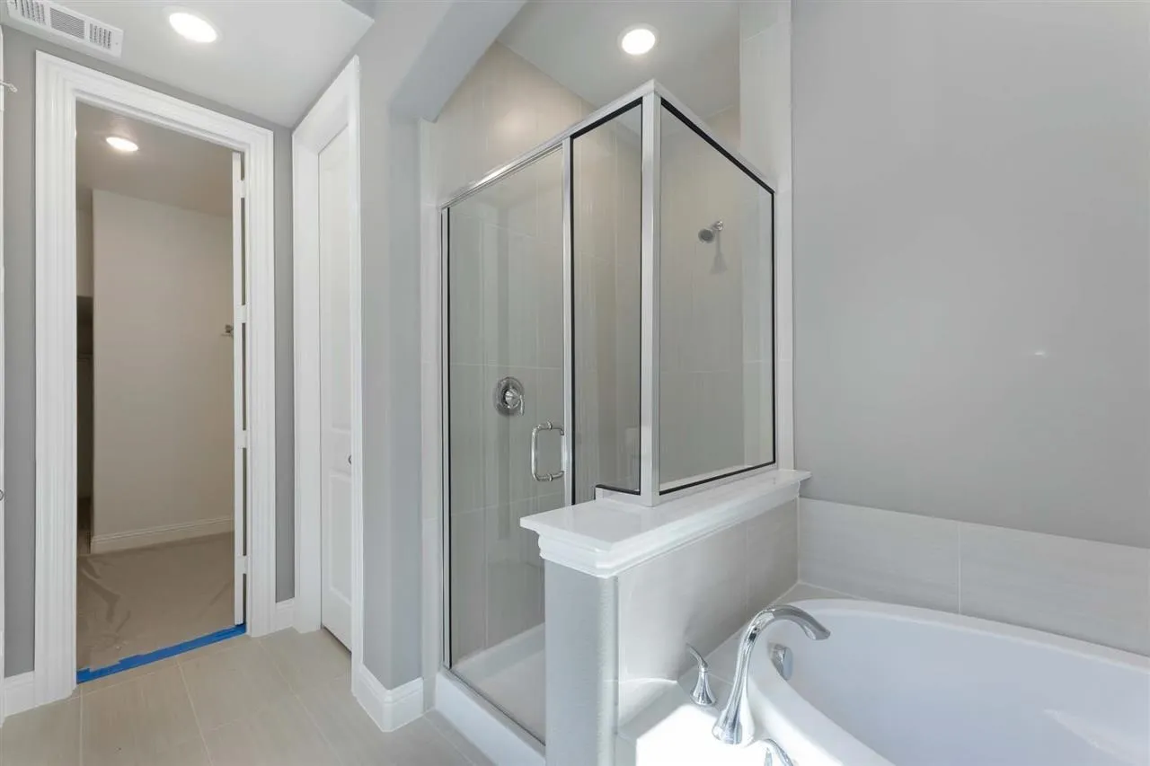 Single Family Residence For Rent in Tarrant County , 4423 Indigo Lark Lane, Arlington, Texas 76005, 3 Bedroom, 3 Bathroom, 2 Garage spaces, 2,328 Sqft, built in 2019, mls#21400387, Real Estate Agent in Arlington, Homes For Rent in Tarrant county, Homes For Rent in Arlington, Realtor in Arlington Texas, Real Estate Brokerage Independent Realty Texas, Luminita Cordes Realtor