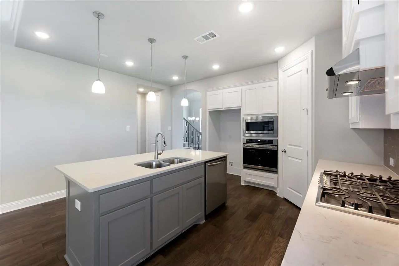 Single Family Residence For Rent in Tarrant County , 4423 Indigo Lark Lane, Arlington, Texas 76005, 3 Bedroom, 3 Bathroom, 2 Garage spaces, 2,328 Sqft, built in 2019, mls#21400387, Real Estate Agent in Arlington, Homes For Rent in Tarrant county, Homes For Rent in Arlington, Realtor in Arlington Texas, Real Estate Brokerage Independent Realty Texas, Luminita Cordes Realtor