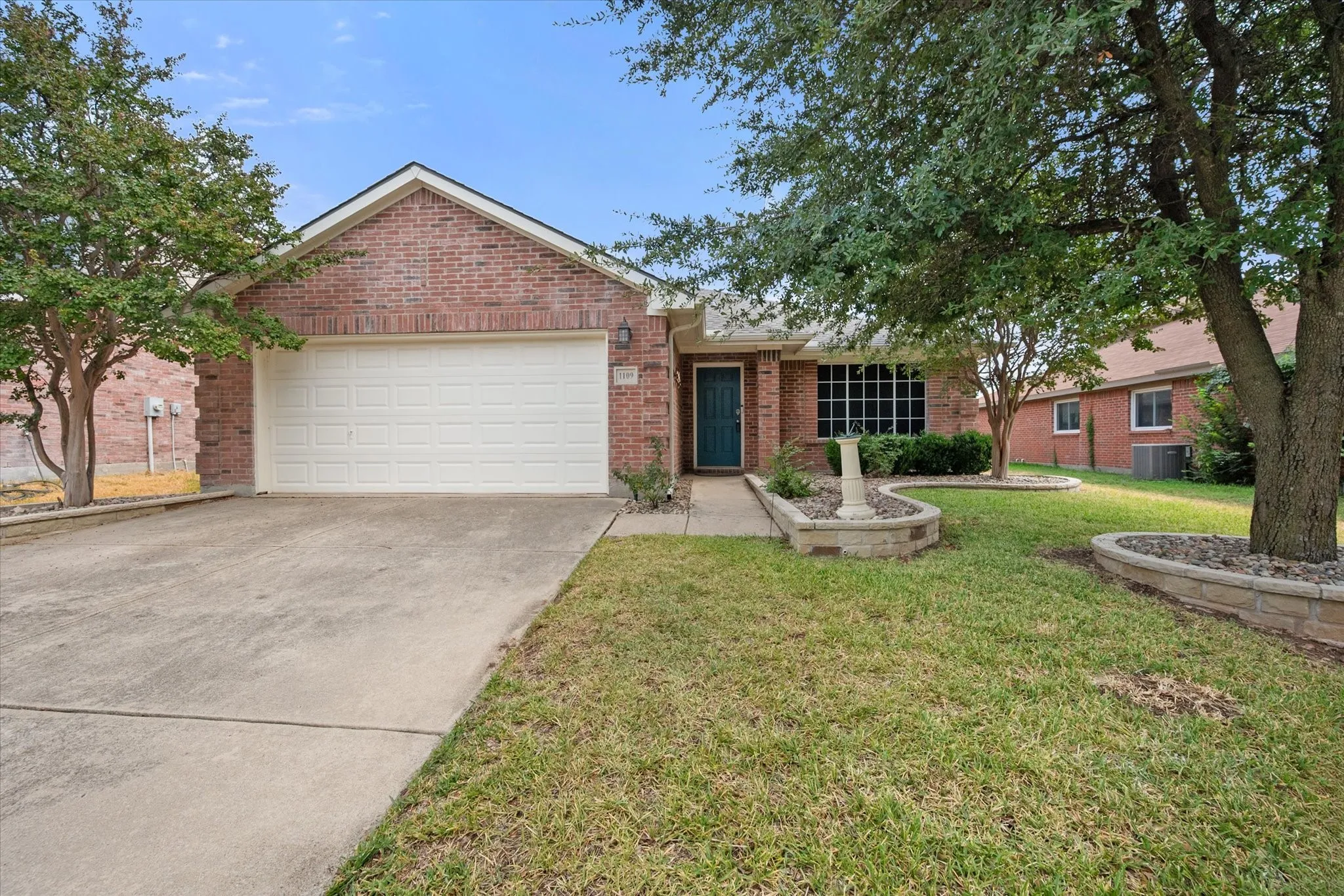 Single Family Residence For Sale in Tarrant County , 1109 Nighthawk Road, Fort Worth, Texas 76108, 3 Bedroom, 2 Bathroom, 2 Garage spaces, 2,056 Sqft, built in 2007, mls#21401658, Real Estate Agent in Fort Worth, Homes For Sale in Tarrant county, Homes For Sale in Fort Worth, Realtor in Fort Worth Texas, Real Estate Brokerage Independent Realty Texas, Luminita Cordes Realtor