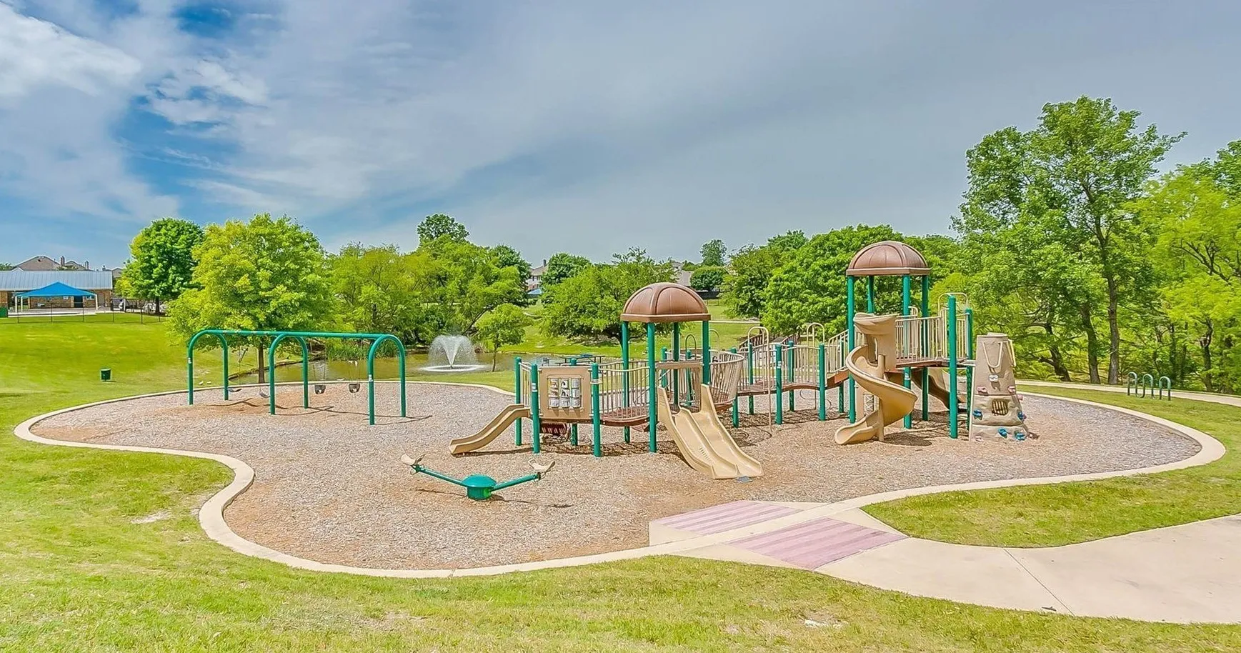 Single Family Residence For Sale in Tarrant County , 1109 Nighthawk Road, Fort Worth, Texas 76108, 3 Bedroom, 2 Bathroom, 2 Garage spaces, 2,056 Sqft, built in 2007, mls#21401658, Real Estate Agent in Fort Worth, Homes For Sale in Tarrant county, Homes For Sale in Fort Worth, Realtor in Fort Worth Texas, Real Estate Brokerage Independent Realty Texas, Luminita Cordes Realtor
