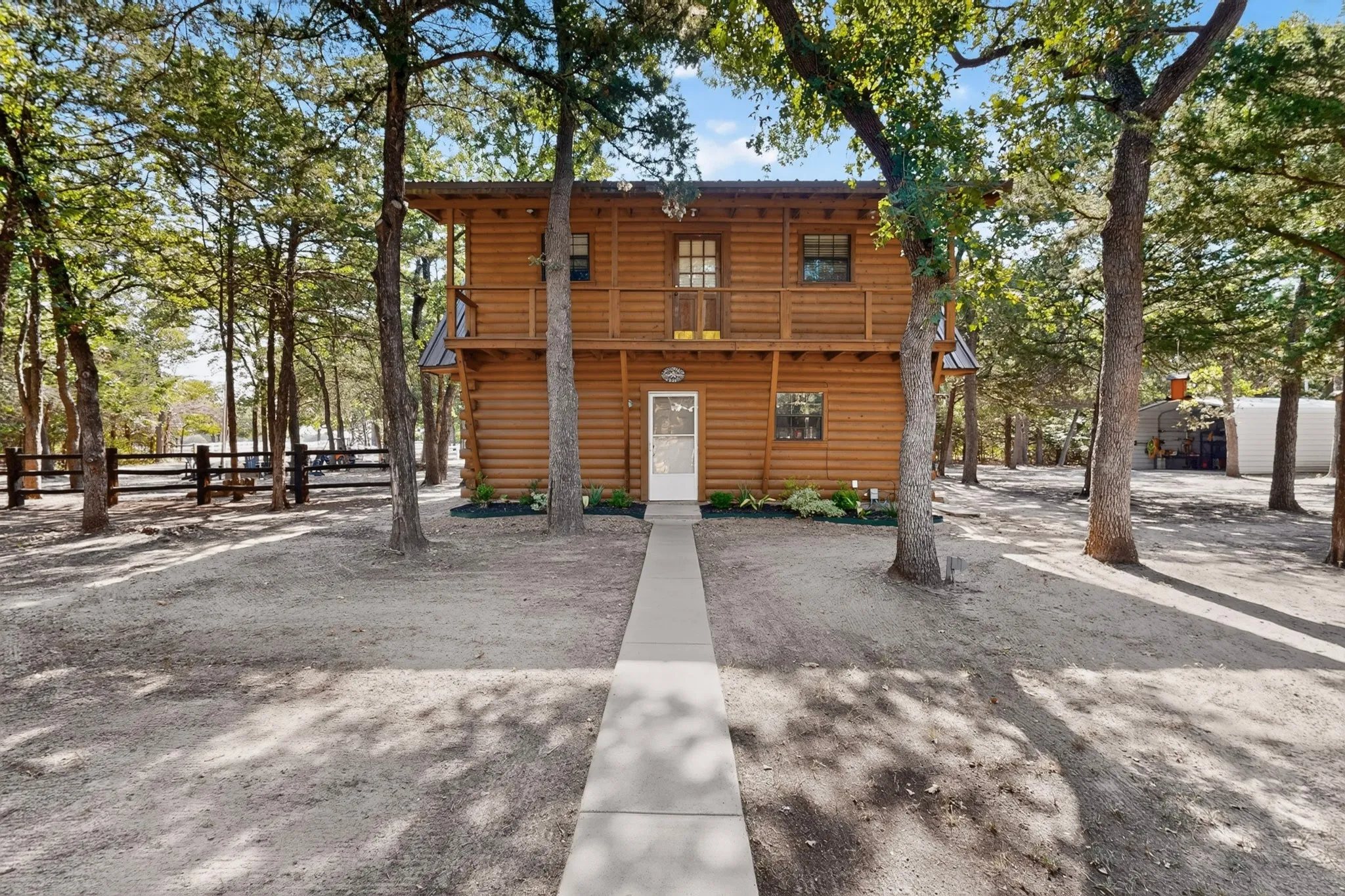 Oversized 2 car garage with Upstairs Studio Apartment with Balcony