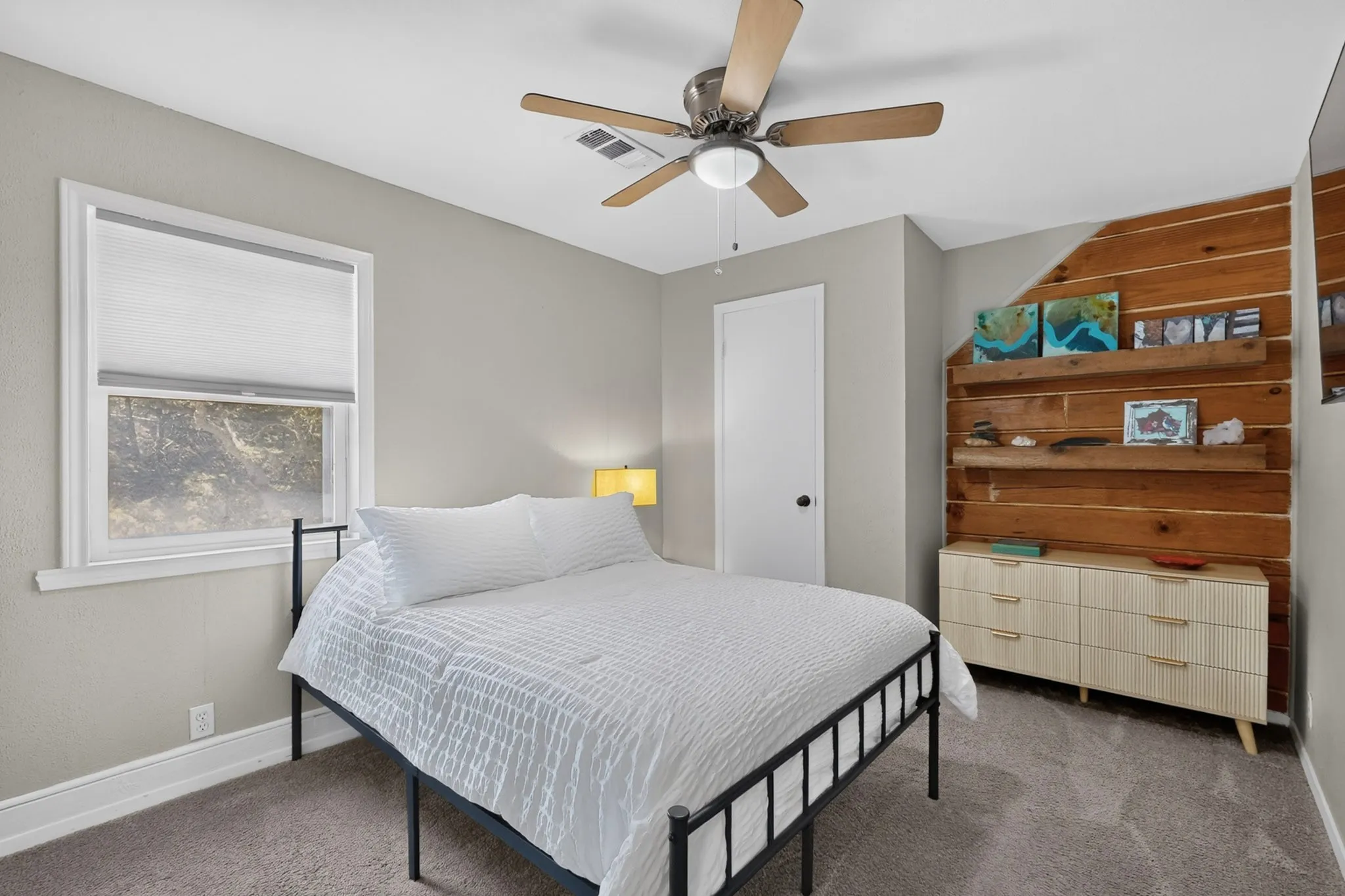 Large Secondary Bedroom
