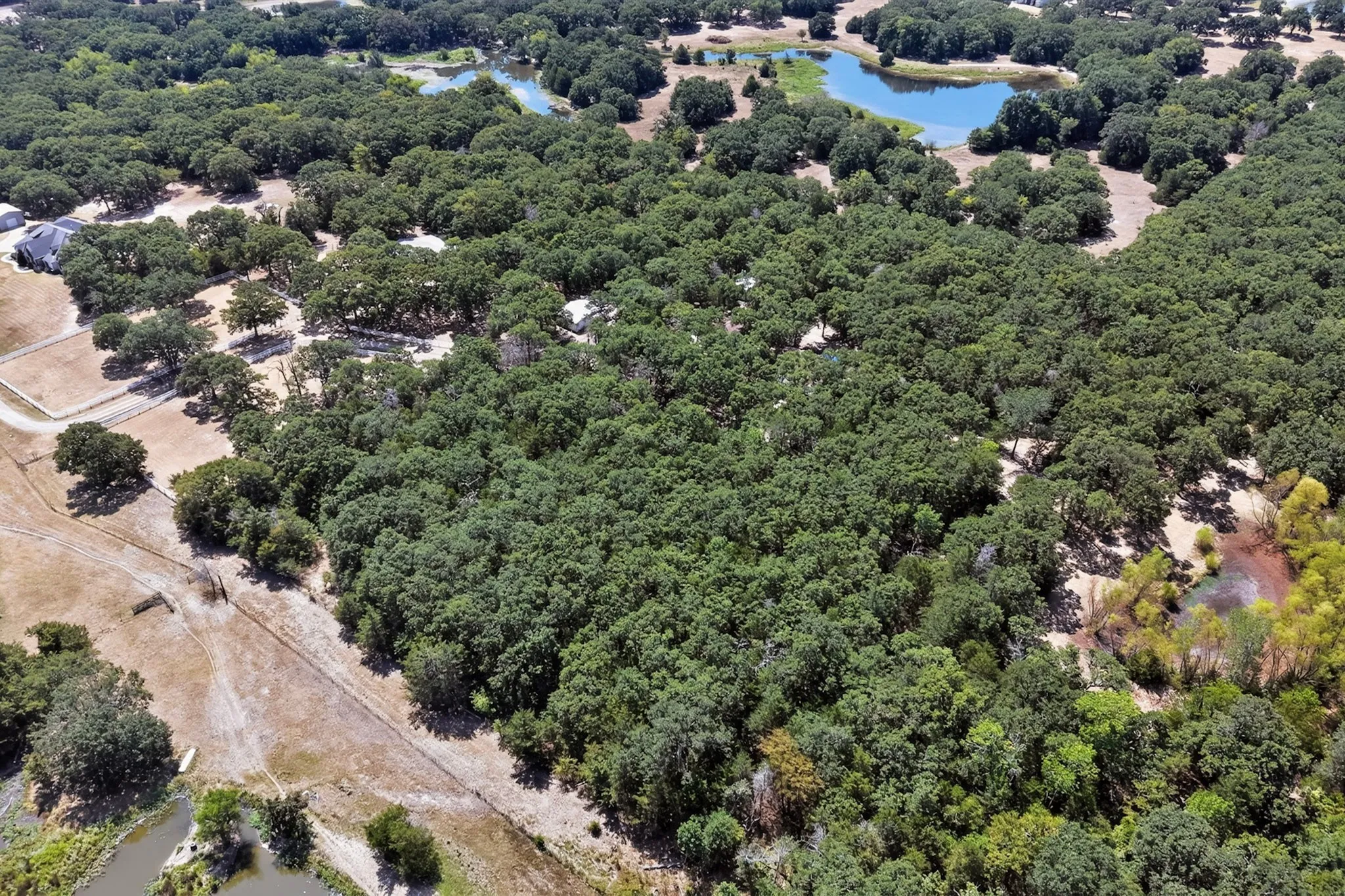 Single Family Residence For Sale in Hunt County , 3546 Private Road 2562, Royse City, Texas 75189, 4 Bedroom, 3 Bathroom, 2 Garage spaces, 3,736 Sqft, built in 1982, mls#21401358, Real Estate Agent in Royse City, Homes For Sale in Hunt county, Homes For Sale in Royse City, Realtor in Royse City Texas, Real Estate Brokerage Independent Realty Texas, Luminita Cordes Realtor