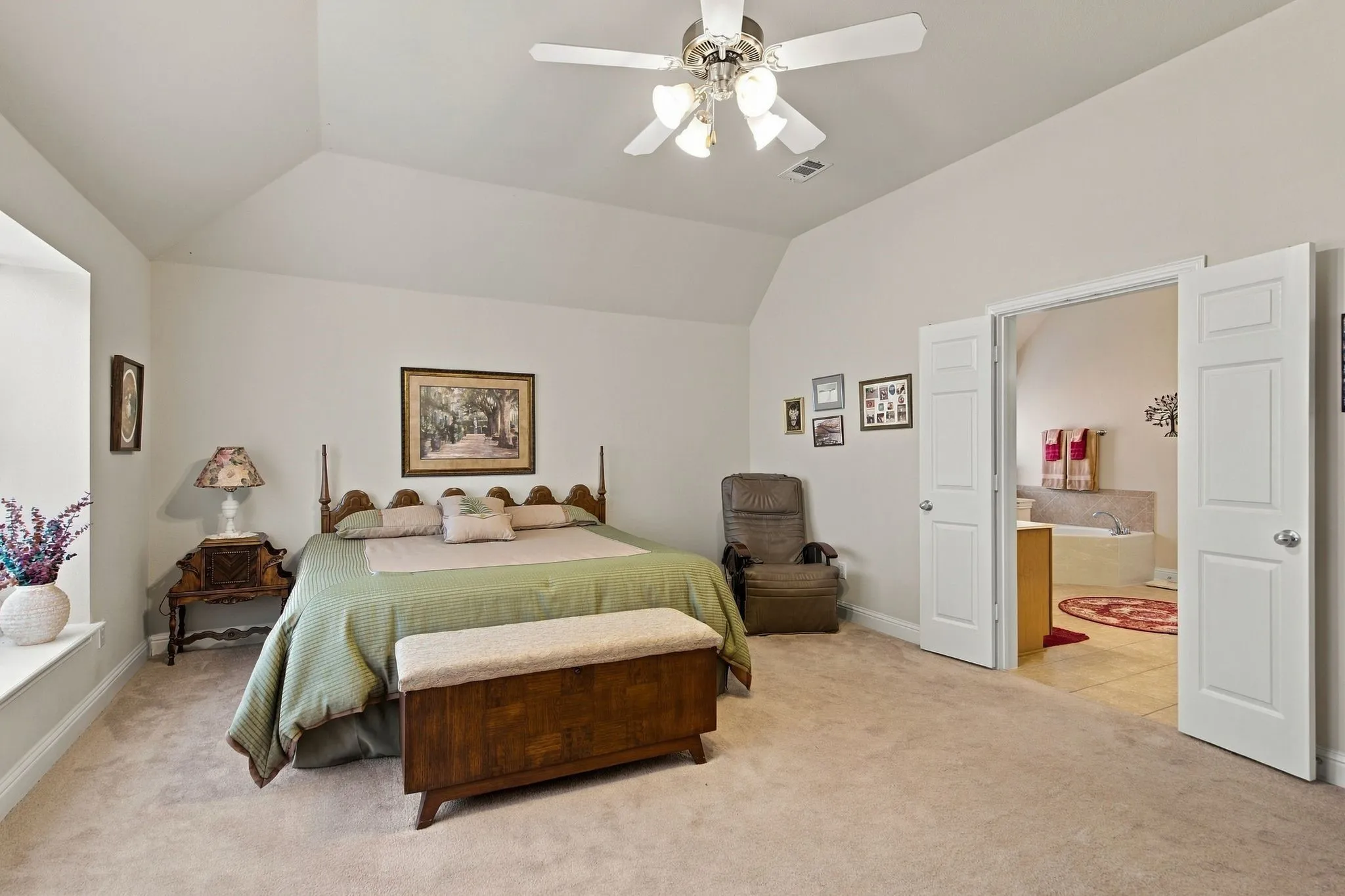 Single Family Residence For Sale in Denton County , 850 Carolina Way, Lantana, Texas 76226, 4 Bedroom, 2 Bathroom, 2 Garage spaces, 2,347 Sqft, built in 2006, mls#21401783, Real Estate Agent in Lantana, Homes For Sale in Denton county, Homes For Sale in Lantana, Realtor in Lantana Texas, Real Estate Brokerage Independent Realty Texas, Luminita Cordes Realtor