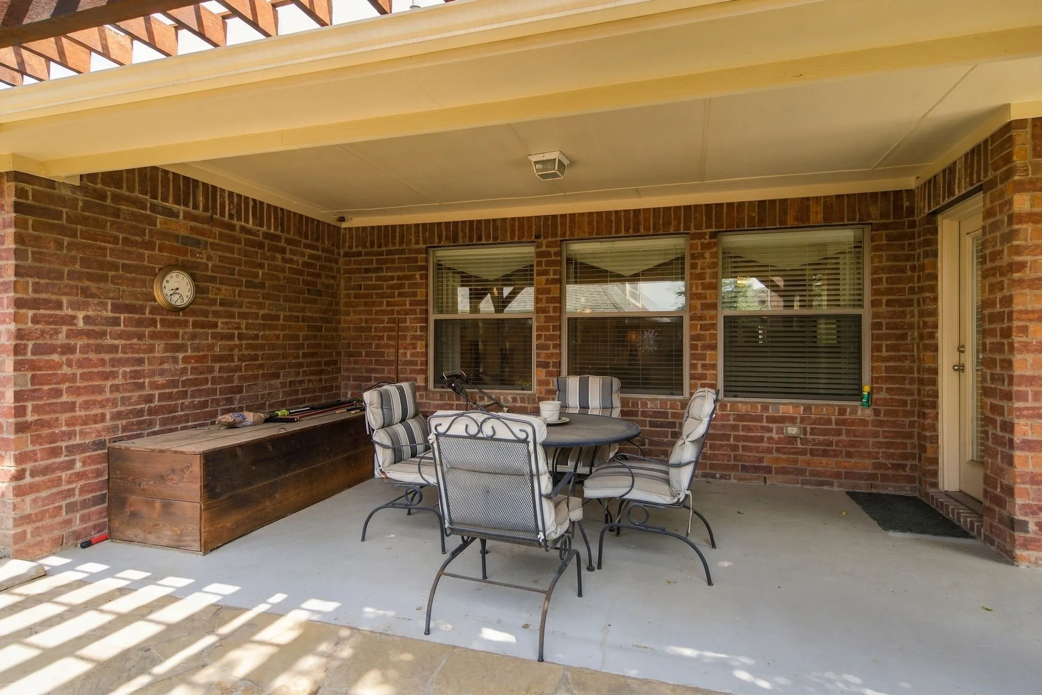 Single Family Residence For Sale in Denton County , 850 Carolina Way, Lantana, Texas 76226, 4 Bedroom, 2 Bathroom, 2 Garage spaces, 2,347 Sqft, built in 2006, mls#21401783, Real Estate Agent in Lantana, Homes For Sale in Denton county, Homes For Sale in Lantana, Realtor in Lantana Texas, Real Estate Brokerage Independent Realty Texas, Luminita Cordes Realtor