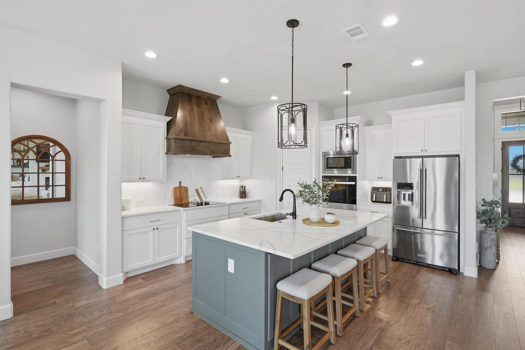 Single Family Residence For Sale in Johnson County , 1525 Blue Lake Drive, Burleson, Texas 76058, 3 Bedroom, 3 Bathroom, 3 Garage spaces, 2,641 Sqft, built in 2023, mls#21401787, Real Estate Agent in Burleson, Homes For Sale in Johnson county, Homes For Sale in Burleson, Realtor in Burleson Texas, Real Estate Brokerage Independent Realty Texas, Luminita Cordes Realtor