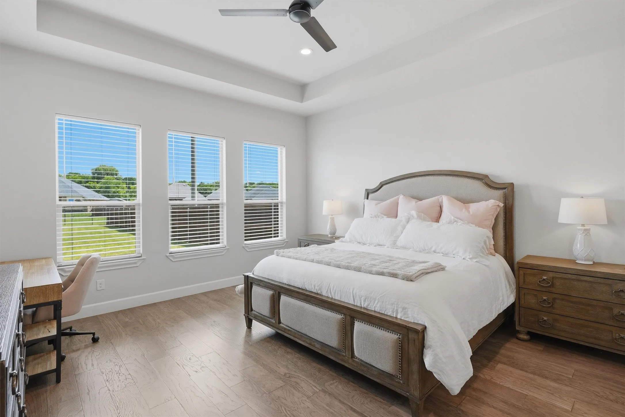Single Family Residence For Sale in Johnson County , 1525 Blue Lake Drive, Burleson, Texas 76058, 3 Bedroom, 3 Bathroom, 3 Garage spaces, 2,641 Sqft, built in 2023, mls#21401787, Real Estate Agent in Burleson, Homes For Sale in Johnson county, Homes For Sale in Burleson, Realtor in Burleson Texas, Real Estate Brokerage Independent Realty Texas, Luminita Cordes Realtor
