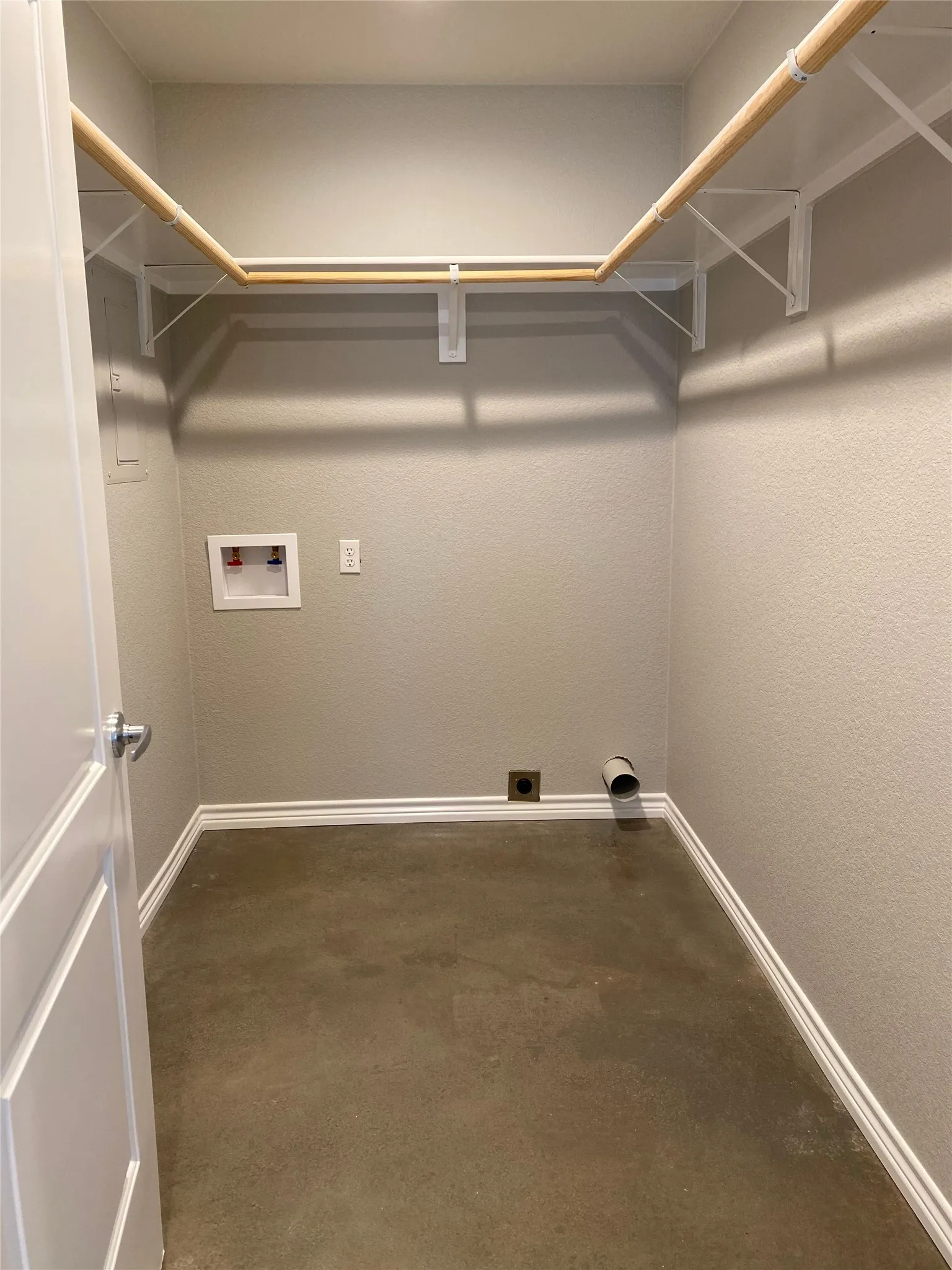 Single Family Residence For Rent in Parker County , 1549 Ranger Highway 101, Weatherford, Texas 76086, 1 Bedroom, 1 Bathroom, Garage spaces, 549 Sqft, built in 2019, mls#21401788, Real Estate Agent in Weatherford, Homes For Rent in Parker county, Homes For Rent in Weatherford, Realtor in Weatherford Texas, Real Estate Brokerage Independent Realty Texas, Luminita Cordes Realtor