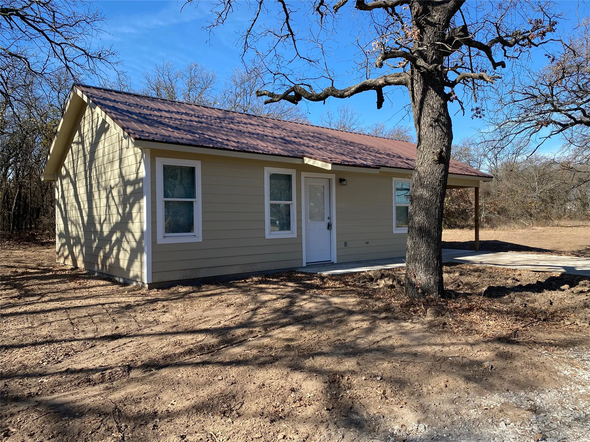 Single Family Residence For Rent in Parker County , 1549 Ranger Highway 101, Weatherford, Texas 76086, 1 Bedroom, 1 Bathroom, Garage spaces, 549 Sqft, built in 2019, mls#21401788, Real Estate Agent in Weatherford, Homes For Rent in Parker county, Homes For Rent in Weatherford, Realtor in Weatherford Texas, Real Estate Brokerage Independent Realty Texas, Luminita Cordes Realtor