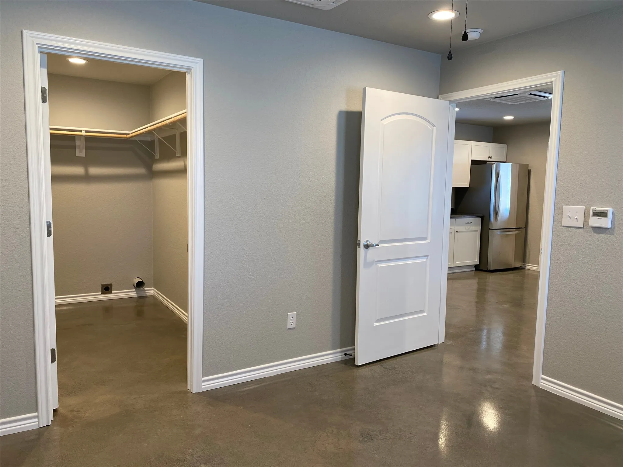Single Family Residence For Rent in Parker County , 1549 Ranger Highway 101, Weatherford, Texas 76086, 1 Bedroom, 1 Bathroom, Garage spaces, 549 Sqft, built in 2019, mls#21401788, Real Estate Agent in Weatherford, Homes For Rent in Parker county, Homes For Rent in Weatherford, Realtor in Weatherford Texas, Real Estate Brokerage Independent Realty Texas, Luminita Cordes Realtor