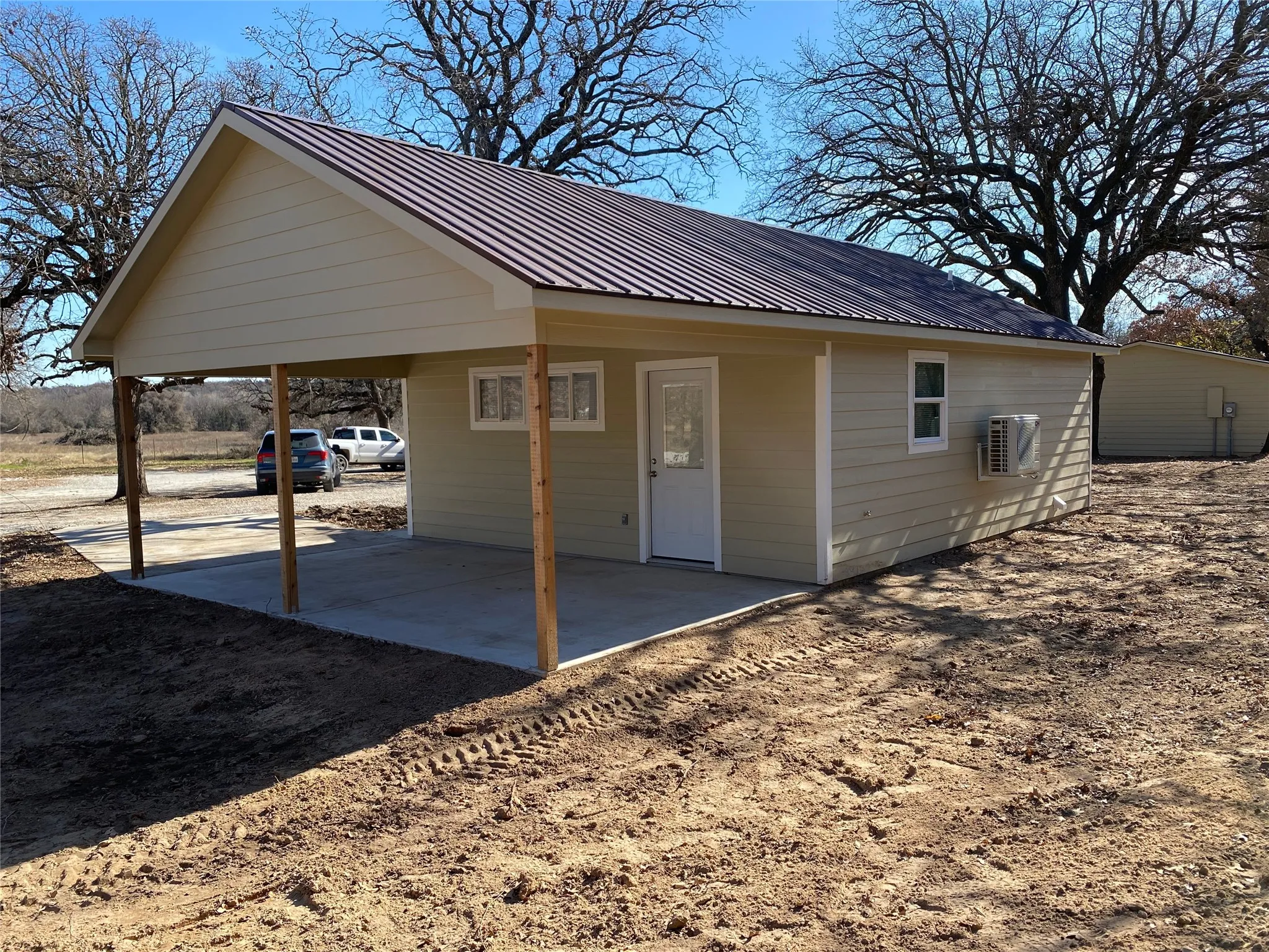 Single Family Residence For Rent in Parker County , 1549 Ranger Highway 101, Weatherford, Texas 76086, 1 Bedroom, 1 Bathroom, Garage spaces, 549 Sqft, built in 2019, mls#21401788, Real Estate Agent in Weatherford, Homes For Rent in Parker county, Homes For Rent in Weatherford, Realtor in Weatherford Texas, Real Estate Brokerage Independent Realty Texas, Luminita Cordes Realtor