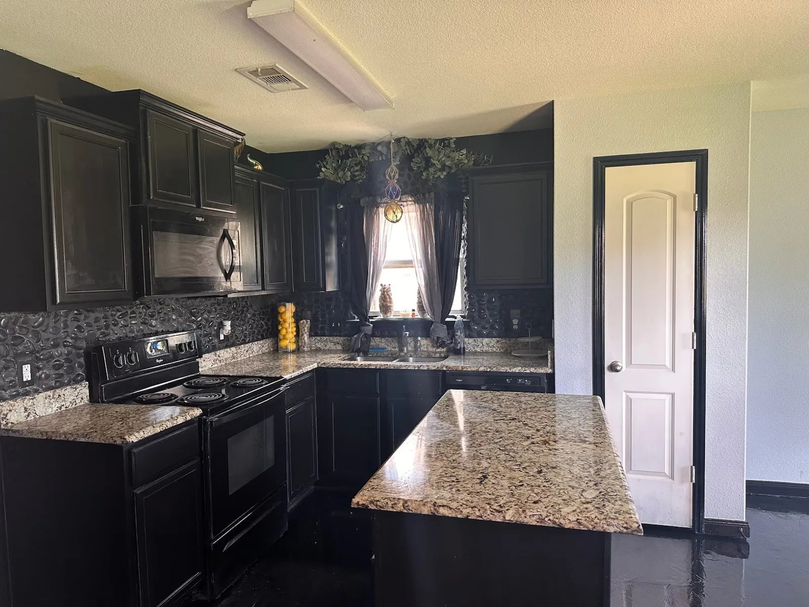 Single Family Residence For Rent in Collin County , 2109 Old Harbor Way, Princeton, Texas 75407, 4 Bedroom, 2 Bathroom, 2 Garage spaces, 1,658 Sqft, built in 2018, mls#21400665, Real Estate Agent in Princeton, Homes For Rent in Collin county, Homes For Rent in Princeton, Realtor in Princeton Texas, Real Estate Brokerage Independent Realty Texas, Luminita Cordes Realtor