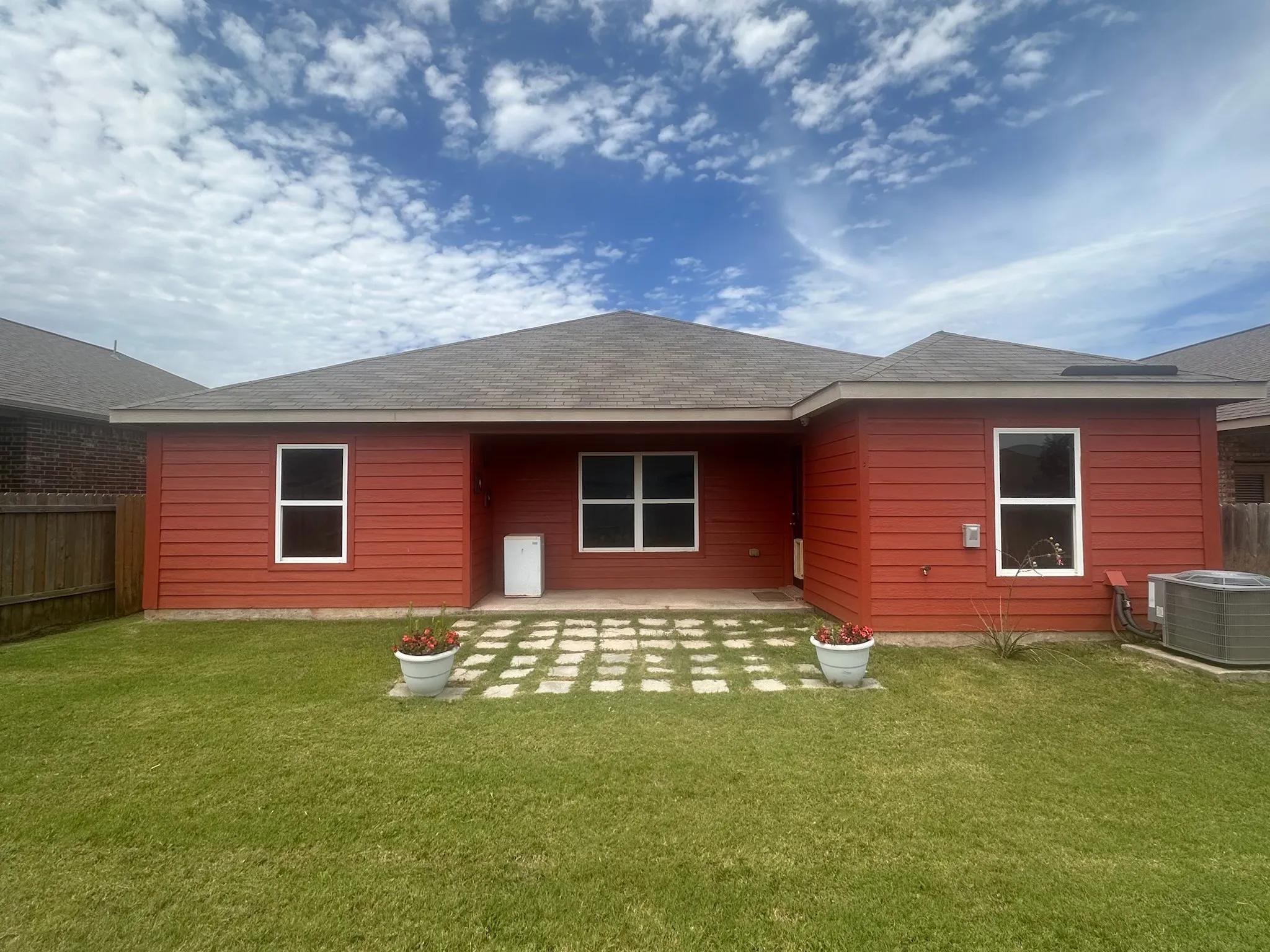 Single Family Residence For Rent in Collin County , 2109 Old Harbor Way, Princeton, Texas 75407, 4 Bedroom, 2 Bathroom, 2 Garage spaces, 1,658 Sqft, built in 2018, mls#21400665, Real Estate Agent in Princeton, Homes For Rent in Collin county, Homes For Rent in Princeton, Realtor in Princeton Texas, Real Estate Brokerage Independent Realty Texas, Luminita Cordes Realtor