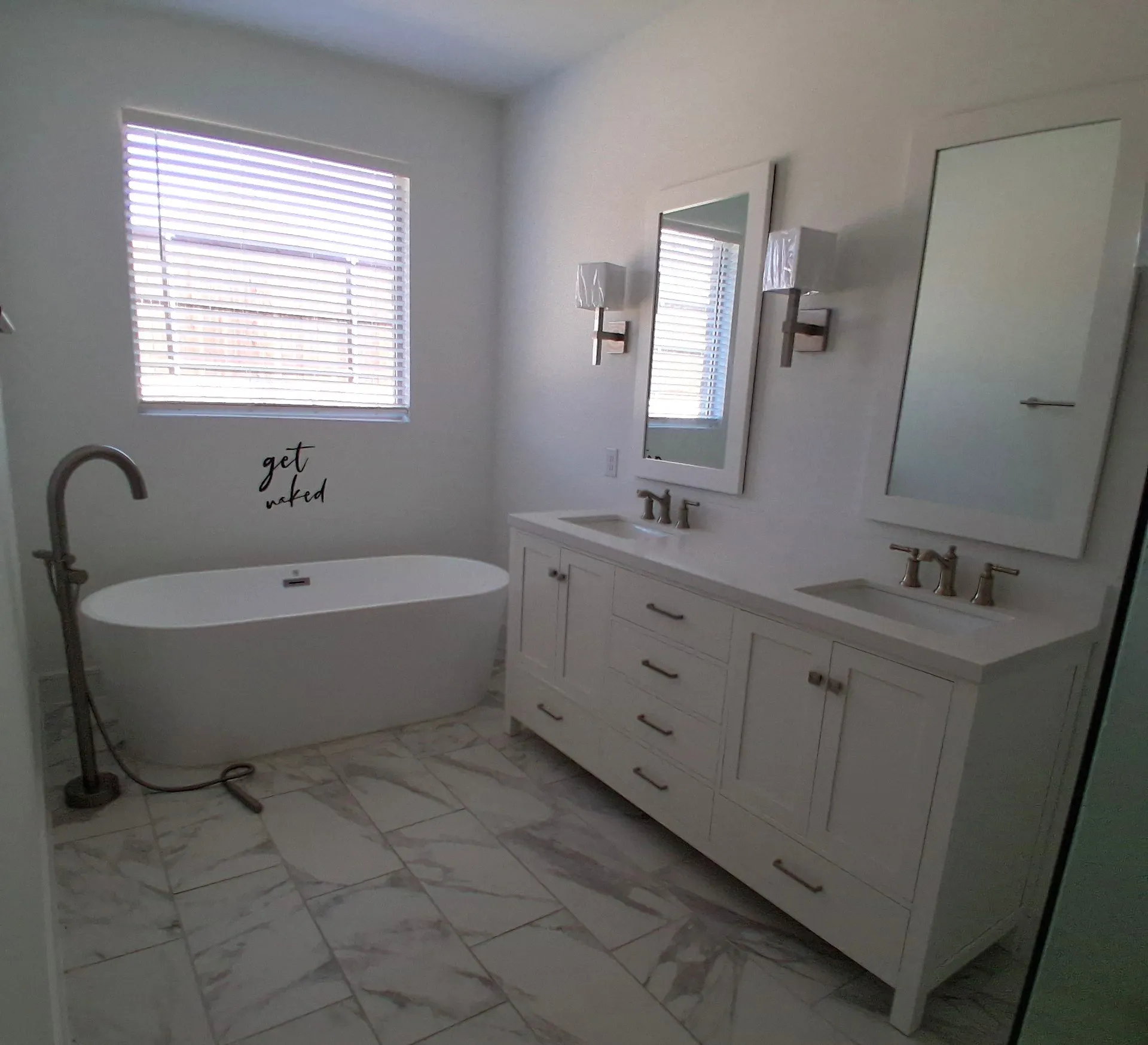 Single Family Residence For Sale in Rockwall County , 3016 Stonefly Way, Royse City, Texas 75189, 3 Bedroom, 2 Bathroom, 2 Garage spaces, 2,254 Sqft, built in 2024, mls#21396334, Real Estate Agent in Royse City, Homes For Sale in Rockwall county, Homes For Sale in Royse City, Realtor in Royse City Texas, Real Estate Brokerage Independent Realty Texas, Luminita Cordes Realtor
