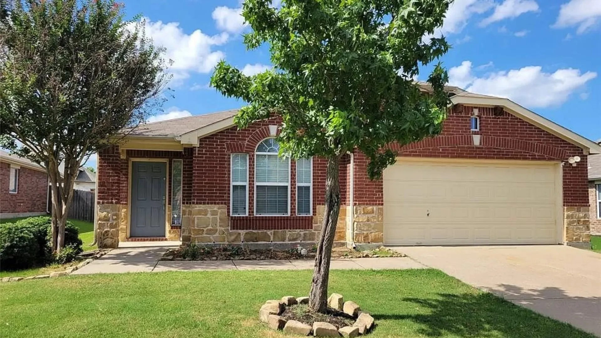 Single Family Residence For Rent in Collin County , 3114 Connor Lane, Wylie, Texas 75098, 4 Bedroom, 2 Bathroom, 2 Garage spaces, 2,178 Sqft, built in 2004, mls#21401794, Real Estate Agent in Wylie, Homes For Rent in Collin county, Homes For Rent in Wylie, Realtor in Wylie Texas, Real Estate Brokerage Independent Realty Texas, Luminita Cordes Realtor