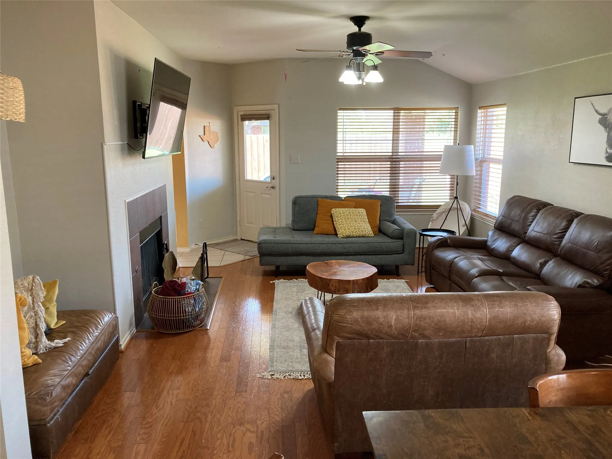 Single Family Residence For Rent in Collin County , 3114 Connor Lane, Wylie, Texas 75098, 4 Bedroom, 2 Bathroom, 2 Garage spaces, 2,178 Sqft, built in 2004, mls#21401794, Real Estate Agent in Wylie, Homes For Rent in Collin county, Homes For Rent in Wylie, Realtor in Wylie Texas, Real Estate Brokerage Independent Realty Texas, Luminita Cordes Realtor