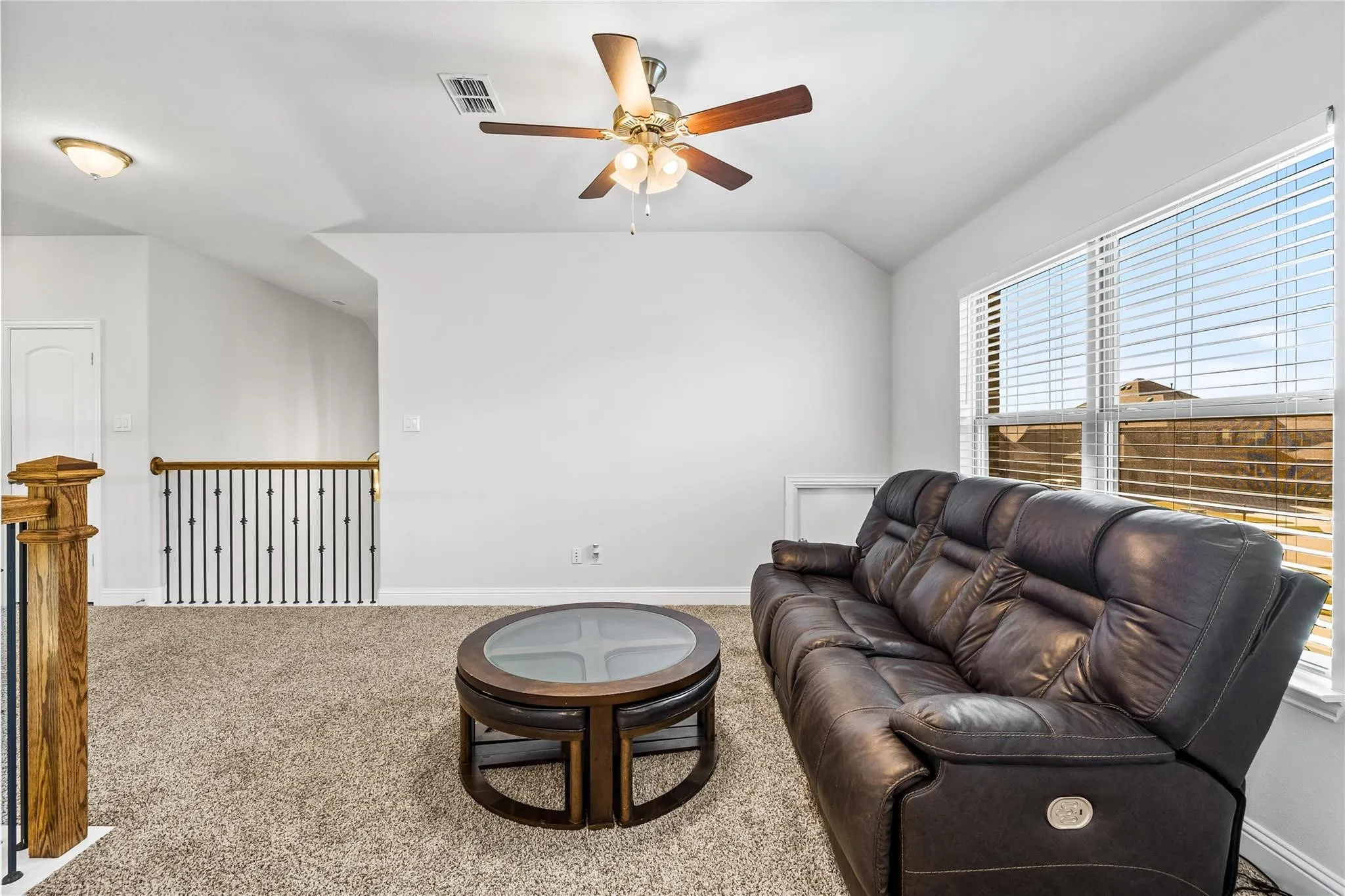 Single Family Residence For Rent in Collin County , 310 Fox Crossing Lane, Prosper, Texas 75078, 4 Bedroom, 3 Bathroom, 2 Garage spaces, 3,038 Sqft, built in 2019, mls#21400681, Real Estate Agent in Prosper, Homes For Rent in Collin county, Homes For Rent in Prosper, Realtor in Prosper Texas, Real Estate Brokerage Independent Realty Texas, Luminita Cordes Realtor