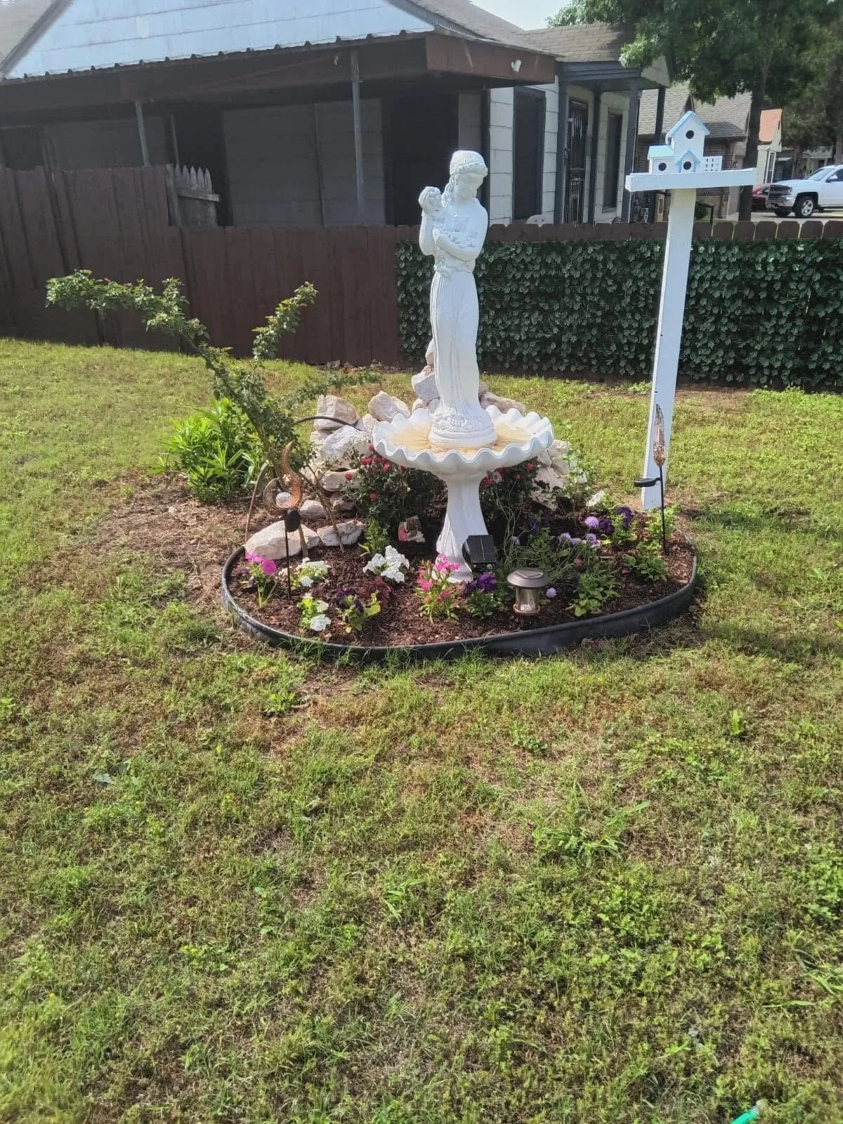 Single Family Residence For Sale in Tarrant County , 2340 N Chandler Drive E, Fort Worth, Texas 76111, 8 Bedroom, 4 Bathroom, Garage spaces, 2,634 Sqft, built in 1943, mls#21401796, Real Estate Agent in Fort Worth, Homes For Sale in Tarrant county, Homes For Sale in Fort Worth, Realtor in Fort Worth Texas, Real Estate Brokerage Independent Realty Texas, Luminita Cordes Realtor