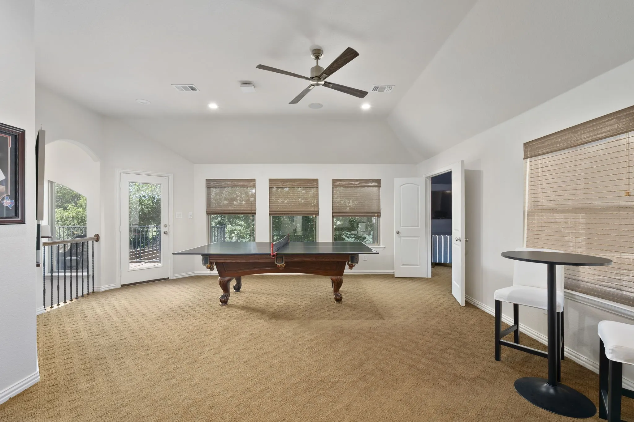Single Family Residence For Sale in Collin County , 1412 Parkview Lane, Murphy, Texas 75094, 5 Bedroom, 5 Bathroom, 3 Garage spaces, 5,513 Sqft, built in 2004, mls#21399356, Real Estate Agent in Murphy, Homes For Sale in Collin county, Homes For Sale in Murphy, Realtor in Murphy Texas, Real Estate Brokerage Independent Realty Texas, Luminita Cordes Realtor