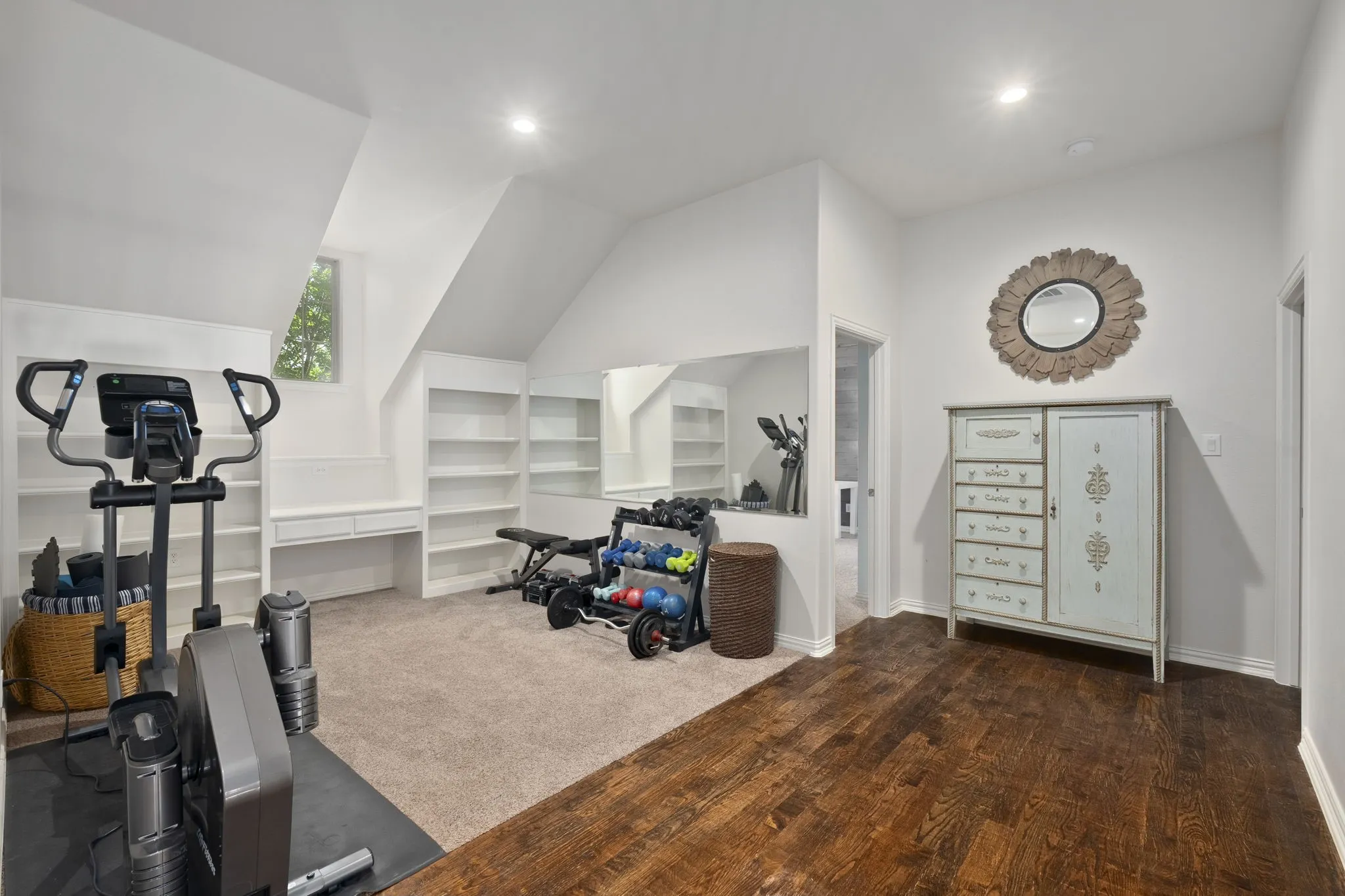 Single Family Residence For Sale in Collin County , 1412 Parkview Lane, Murphy, Texas 75094, 5 Bedroom, 5 Bathroom, 3 Garage spaces, 5,513 Sqft, built in 2004, mls#21399356, Real Estate Agent in Murphy, Homes For Sale in Collin county, Homes For Sale in Murphy, Realtor in Murphy Texas, Real Estate Brokerage Independent Realty Texas, Luminita Cordes Realtor