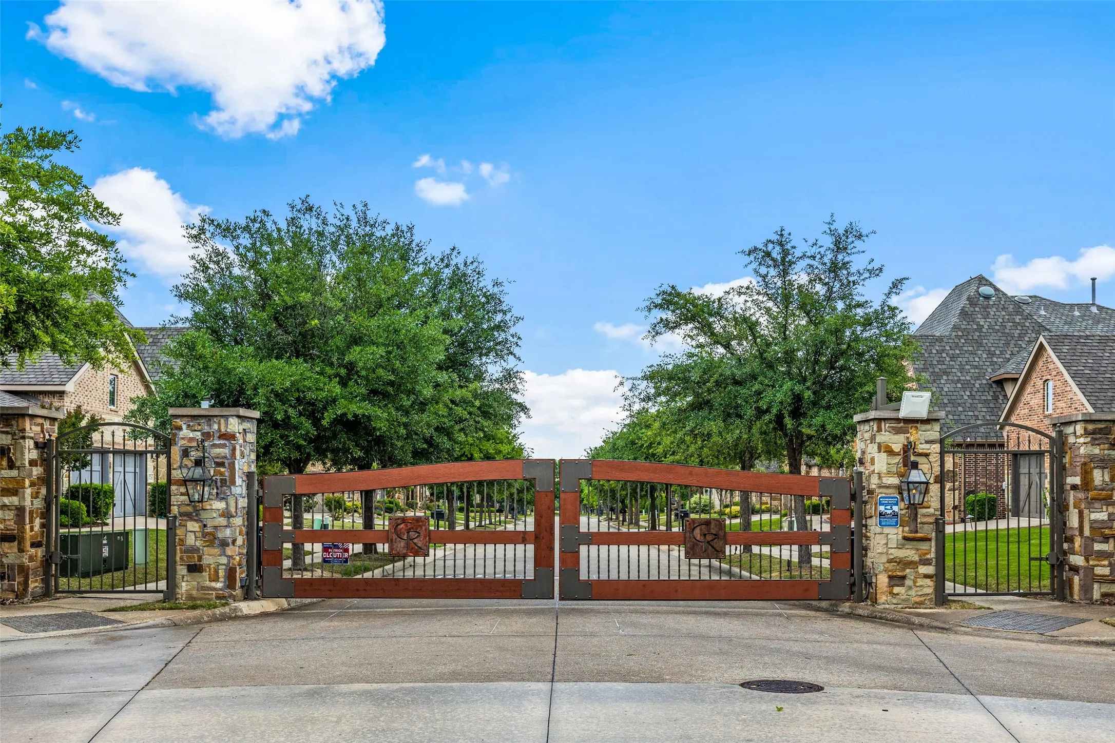 An alternate Gated Entry.