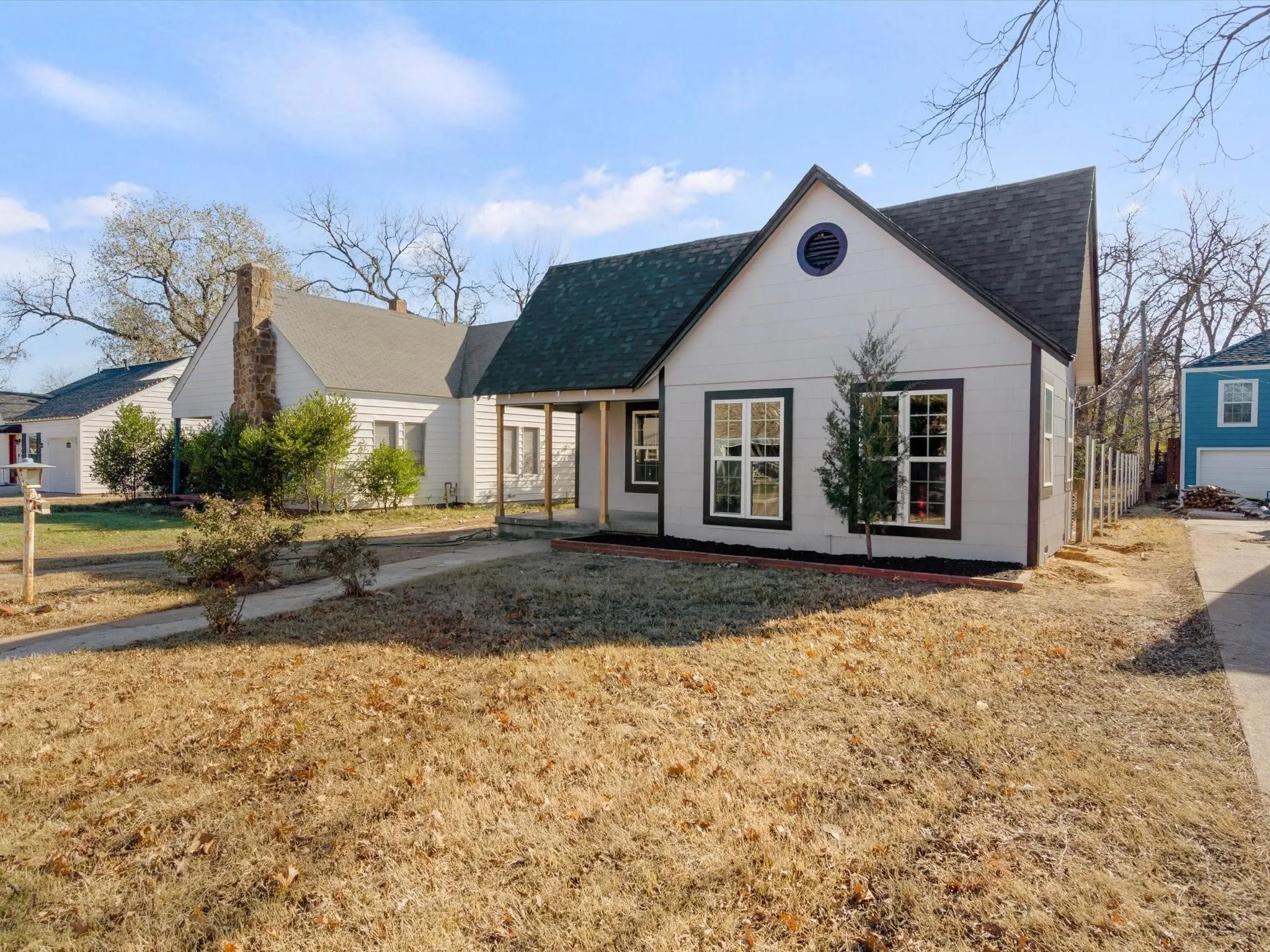 Single Family Residence For Sale in Tarrant County , 2736 Marigold Avenue, Fort Worth, Texas 76111, 3 Bedroom, 2 Bathroom, Garage spaces, 1,284 Sqft, built in 1939, mls#21401802, Real Estate Agent in Fort Worth, Homes For Sale in Tarrant county, Homes For Sale in Fort Worth, Realtor in Fort Worth Texas, Real Estate Brokerage Independent Realty Texas, Luminita Cordes Realtor