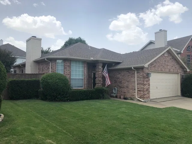 Single Family Residence For Sale in Tarrant County , 2118 Stoneridge Drive, Keller, Texas 76248, 3 Bedroom, 2 Bathroom, 2 Garage spaces, 1,595 Sqft, built in 1994, mls#21401808, Real Estate Agent in Keller, Homes For Sale in Tarrant county, Homes For Sale in Keller, Realtor in Keller Texas, Real Estate Brokerage Independent Realty Texas, Luminita Cordes Realtor