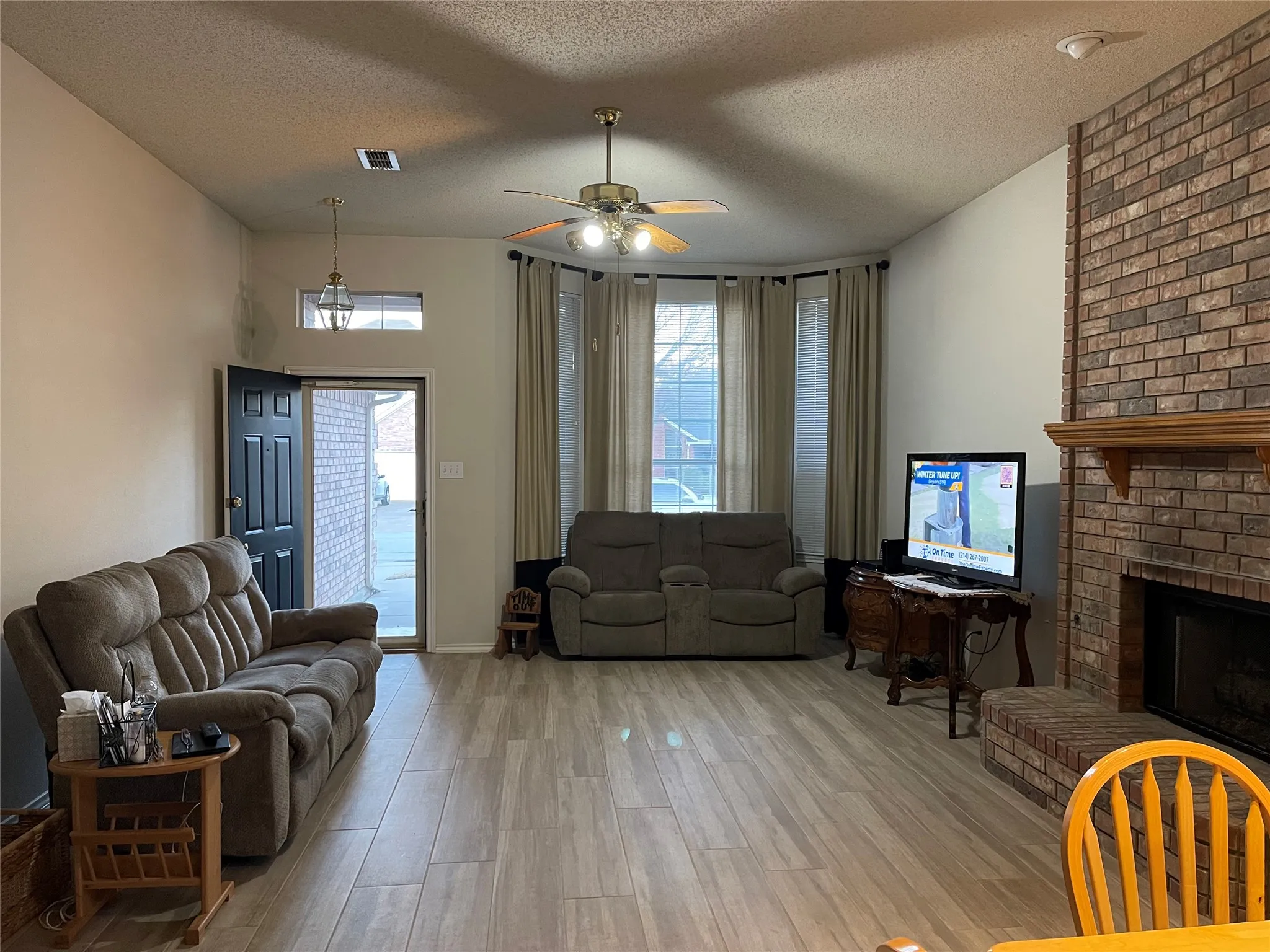 Single Family Residence For Sale in Tarrant County , 2118 Stoneridge Drive, Keller, Texas 76248, 3 Bedroom, 2 Bathroom, 2 Garage spaces, 1,595 Sqft, built in 1994, mls#21401808, Real Estate Agent in Keller, Homes For Sale in Tarrant county, Homes For Sale in Keller, Realtor in Keller Texas, Real Estate Brokerage Independent Realty Texas, Luminita Cordes Realtor