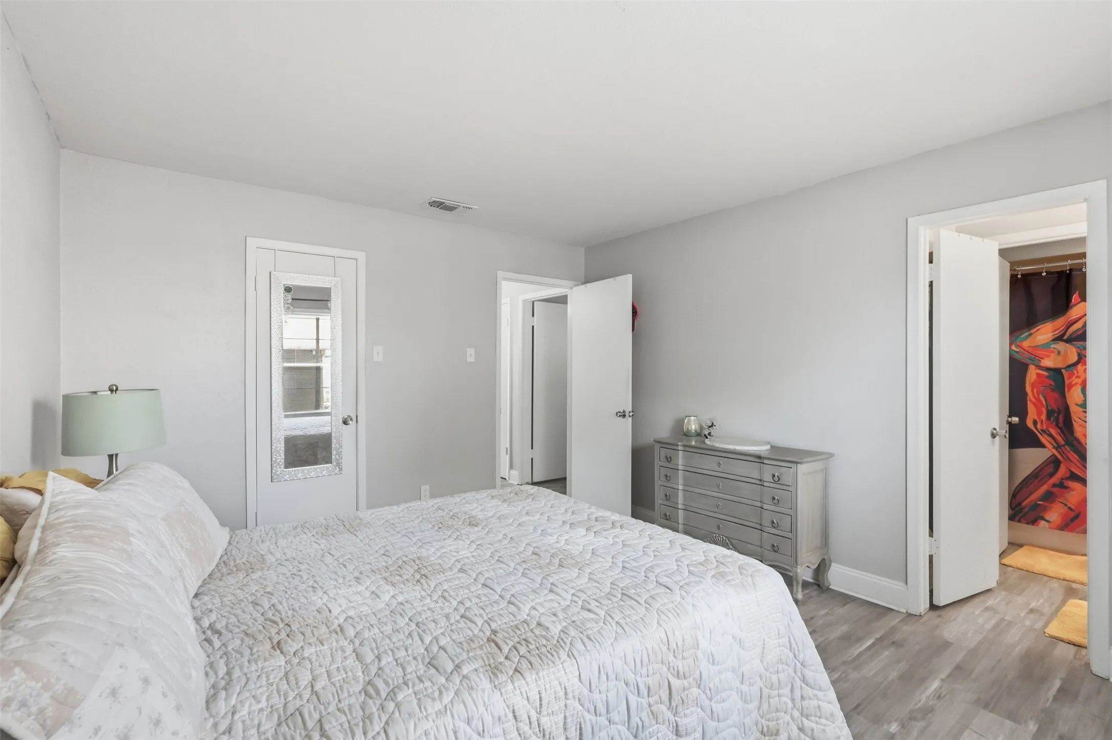 Townhouse For Sale in Dallas County , 13915 Brookgreen Drive, Dallas, Texas 75240, 2 Bedroom, 2 Bathroom, Garage spaces, 937 Sqft, built in 1969, mls#21393473, Real Estate Agent in Dallas, Homes For Sale in Dallas county, Homes For Sale in Dallas, Realtor in Dallas Texas, Real Estate Brokerage Independent Realty Texas, Luminita Cordes Realtor