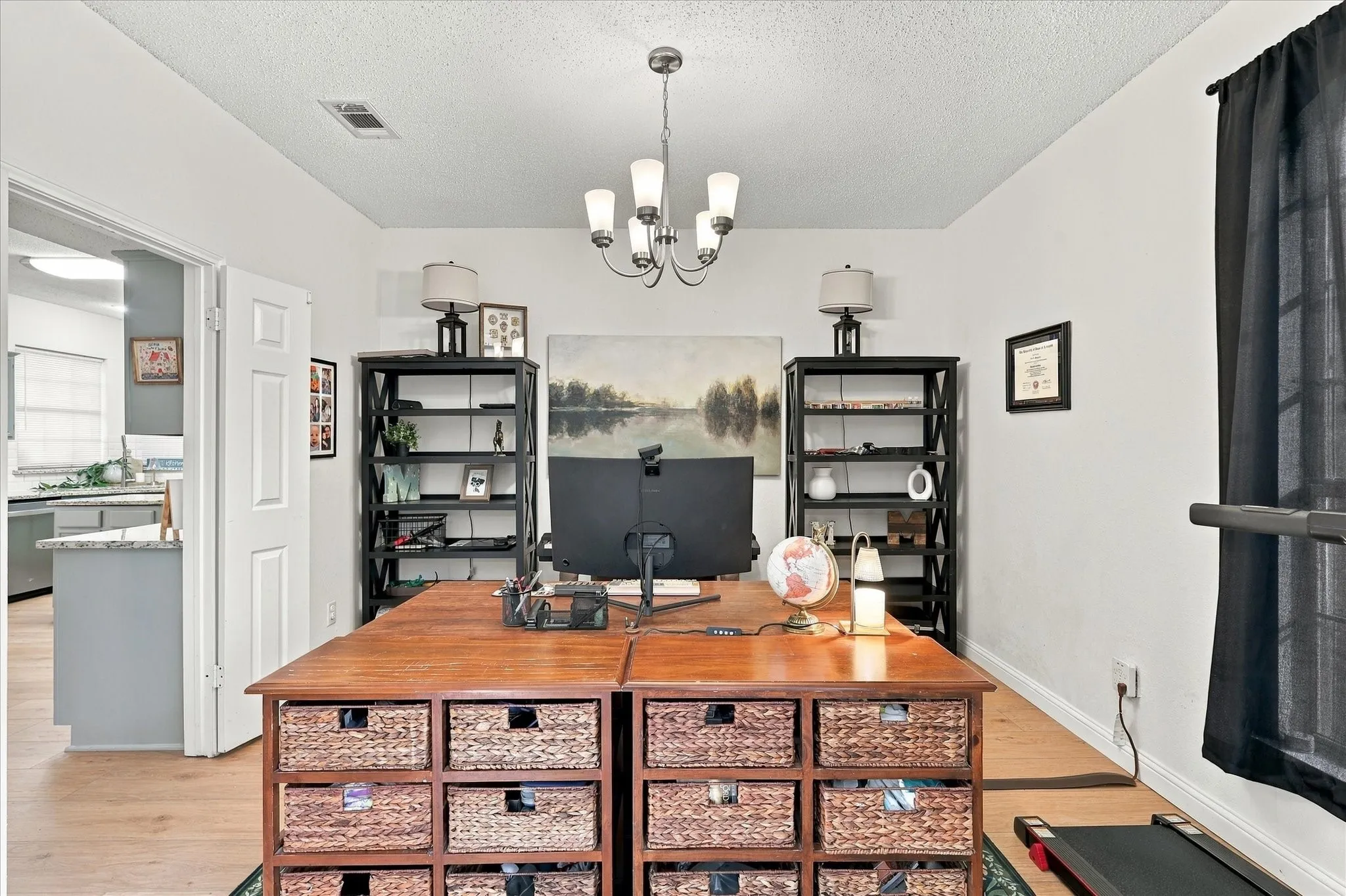 Single Family Residence For Sale in Tarrant County , 4323 Briar Hill Drive, Grand Prairie, Texas 75052, 3 Bedroom, 3 Bathroom, 2 Garage spaces, 2,036 Sqft, built in 1990, mls#21399930, Real Estate Agent in Grand Prairie, Homes For Sale in Tarrant county, Homes For Sale in Grand Prairie, Realtor in Grand Prairie Texas, Real Estate Brokerage Independent Realty Texas, Luminita Cordes Realtor
