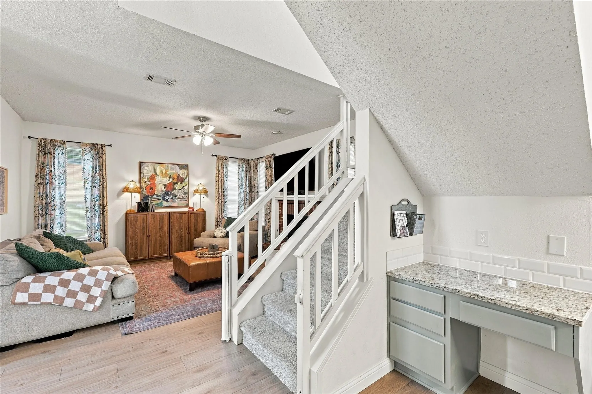 Single Family Residence For Sale in Tarrant County , 4323 Briar Hill Drive, Grand Prairie, Texas 75052, 3 Bedroom, 3 Bathroom, 2 Garage spaces, 2,036 Sqft, built in 1990, mls#21399930, Real Estate Agent in Grand Prairie, Homes For Sale in Tarrant county, Homes For Sale in Grand Prairie, Realtor in Grand Prairie Texas, Real Estate Brokerage Independent Realty Texas, Luminita Cordes Realtor