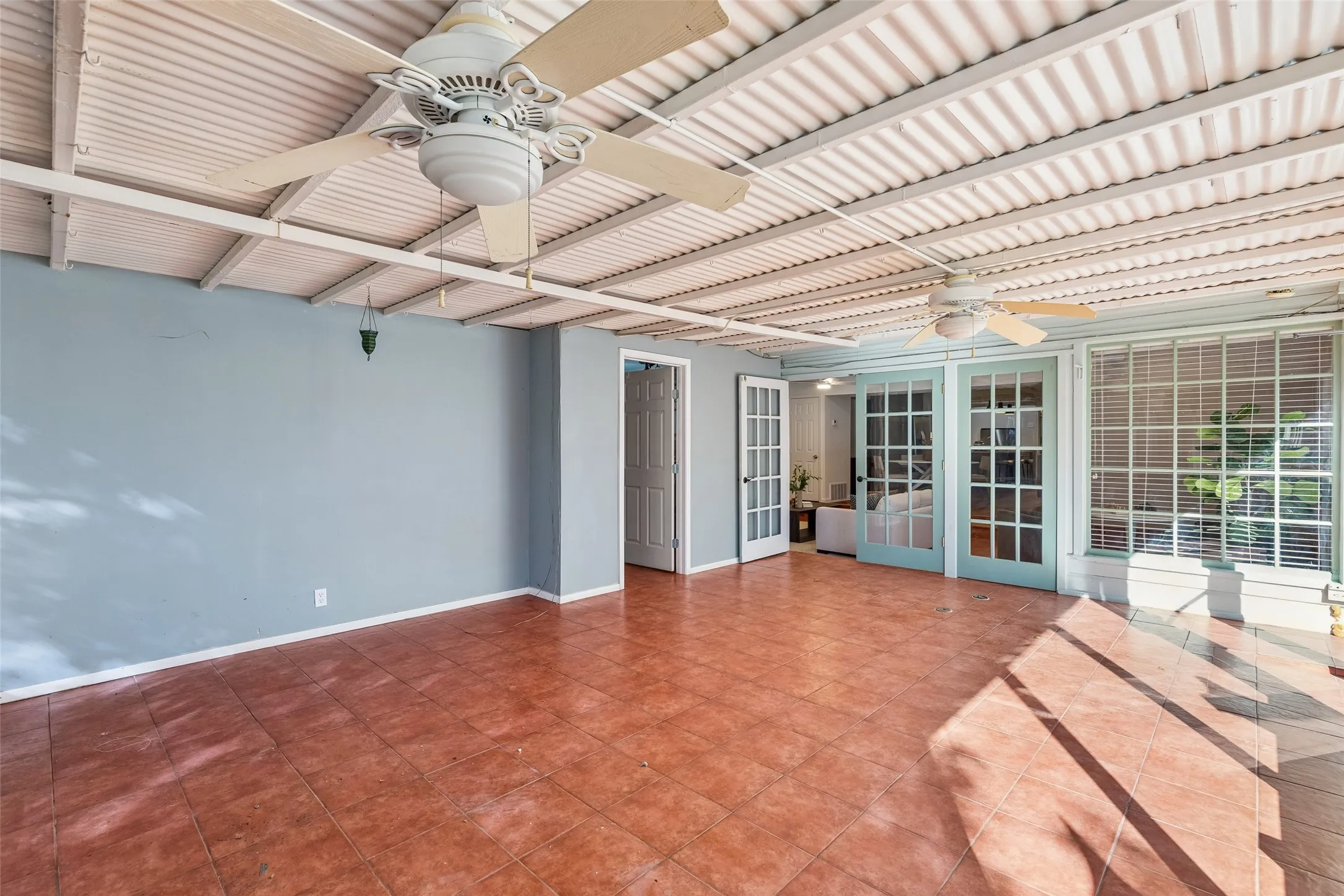 342sf Sun Room